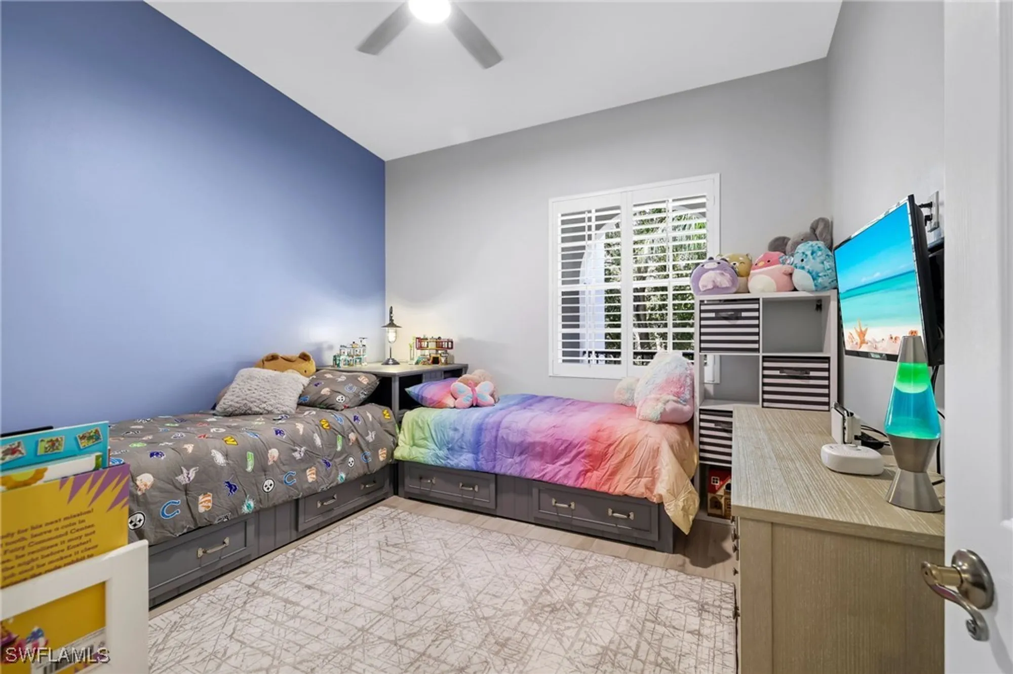 Property Slideshow image 27 of 42 | 831 sailaway ln 202, Naples, FL, 34108