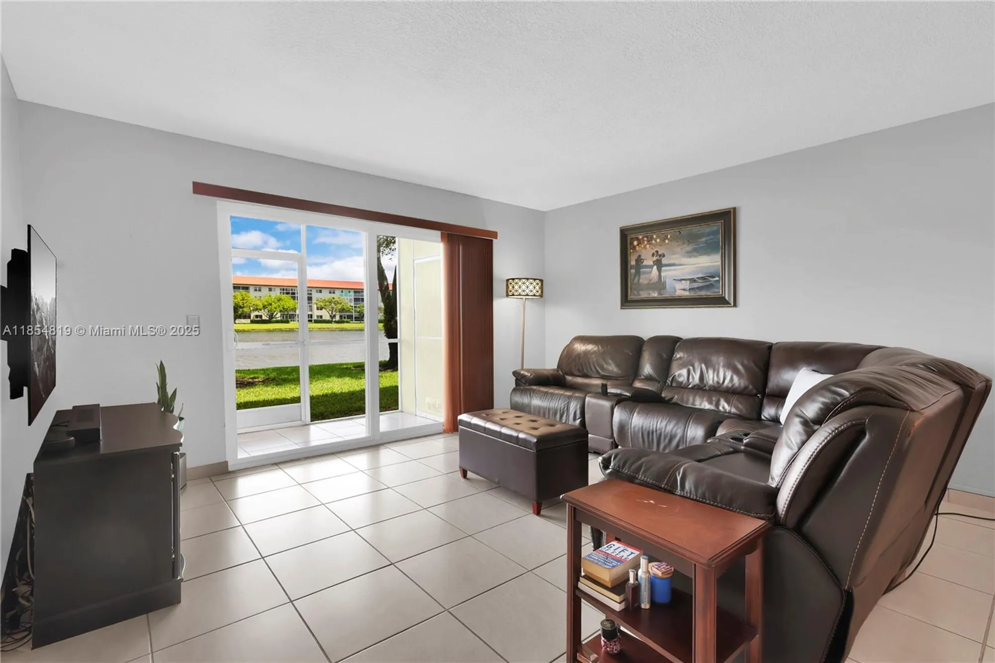 Property Slideshow image 10 of 25 | 12901 sw 15th ct 105v, Pembroke Pines, FL, 33027