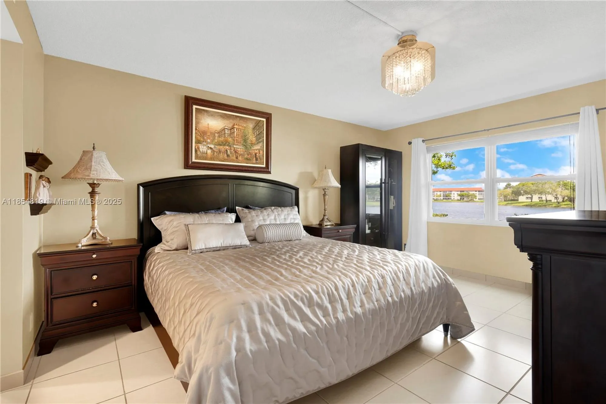 Property Slideshow image 13 of 25 | 12901 sw 15th ct 105v, Pembroke Pines, FL, 33027
