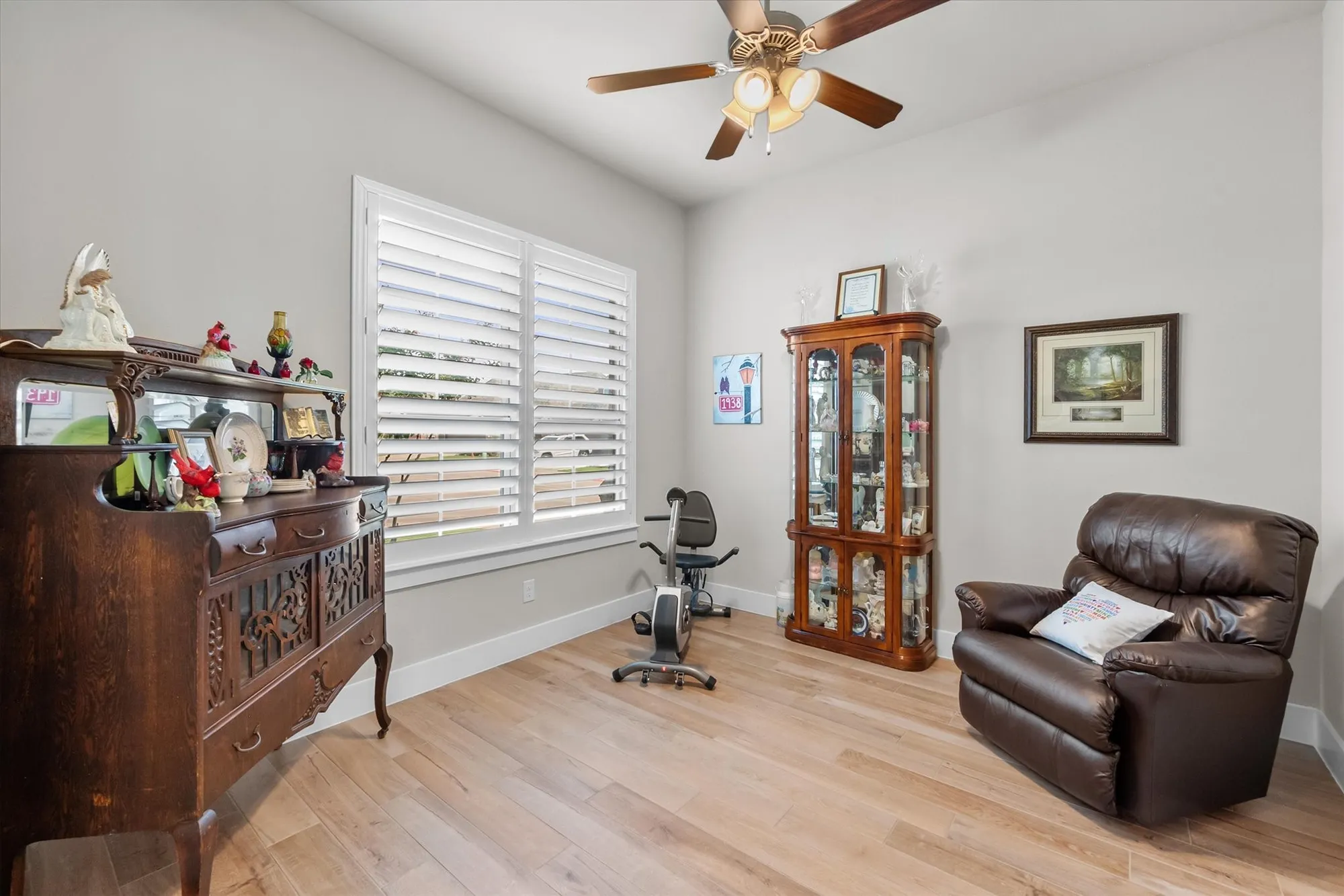 Property Slideshow image 15 of 25 | 2516 nueva way, Mansfield, TX, 76063