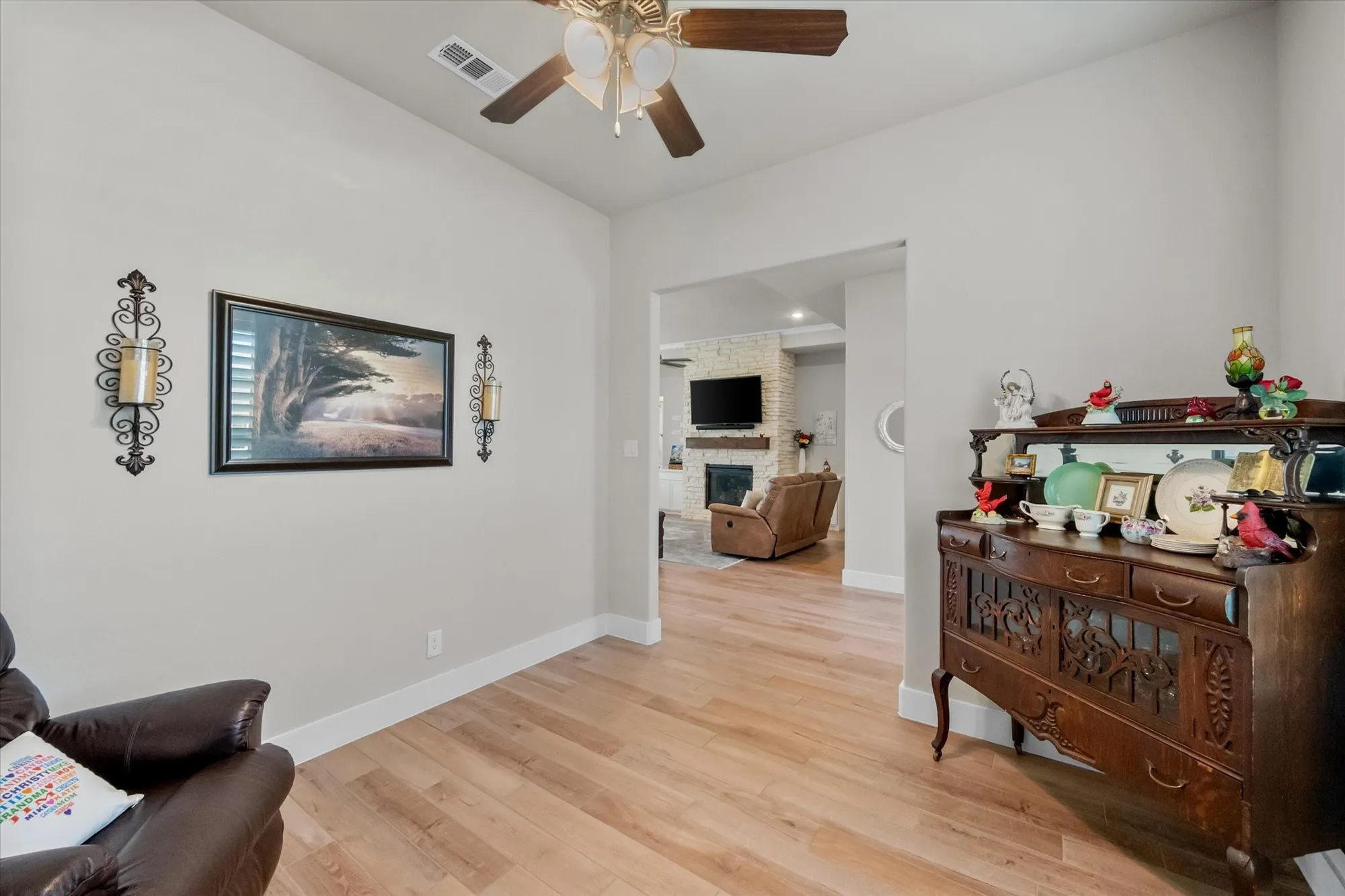 Property Slideshow image 16 of 25 | 2516 nueva way, Mansfield, TX, 76063