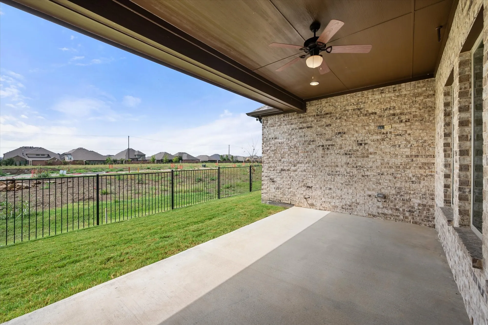 Property Slideshow image 24 of 25 | 2516 nueva way, Mansfield, TX, 76063