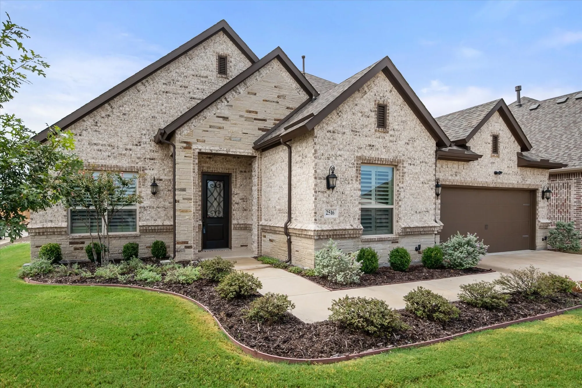 Property Slideshow image 3 of 25 | 2516 nueva way, Mansfield, TX, 76063