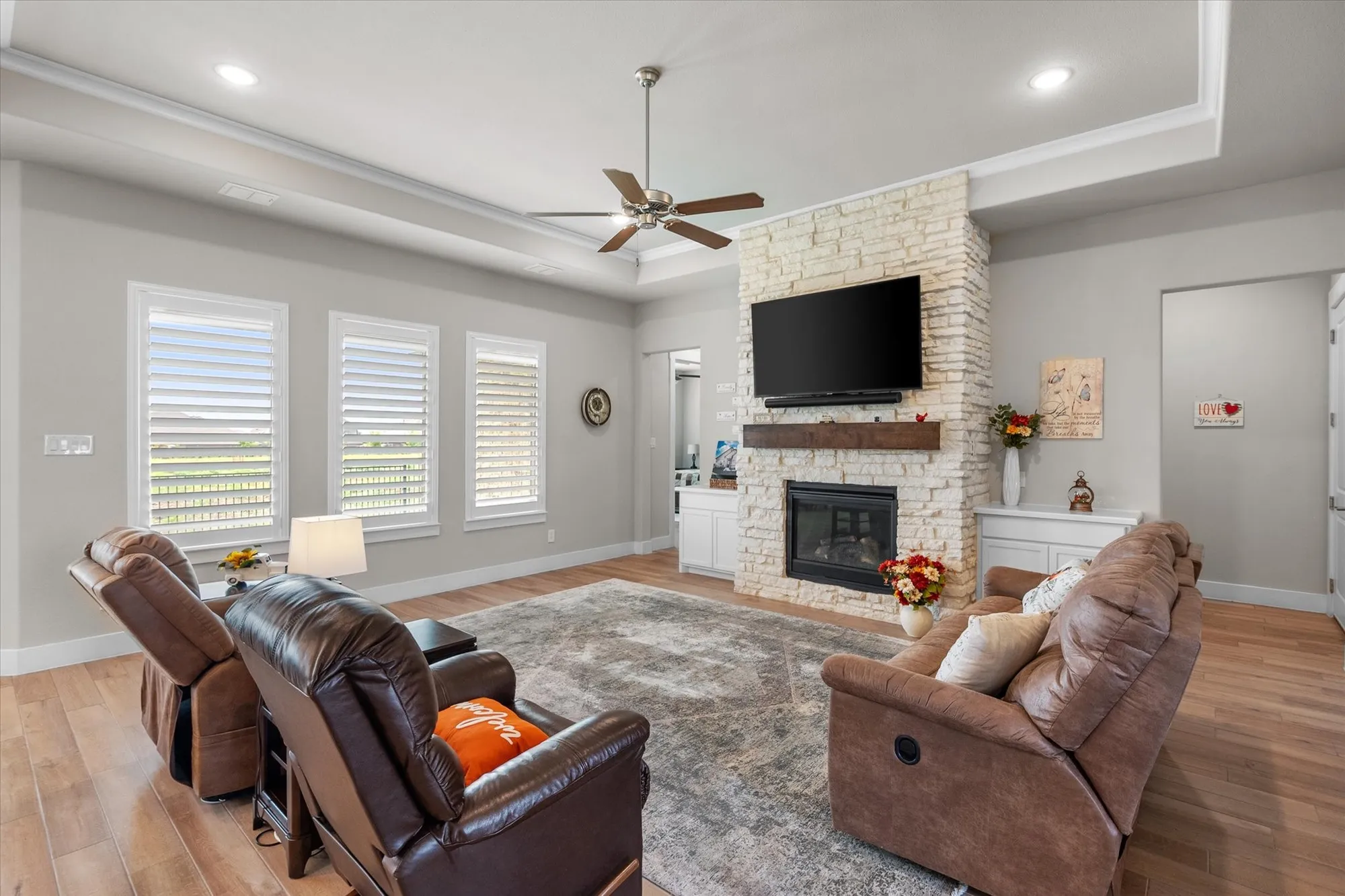 Property Slideshow image 6 of 25 | 2516 nueva way, Mansfield, TX, 76063