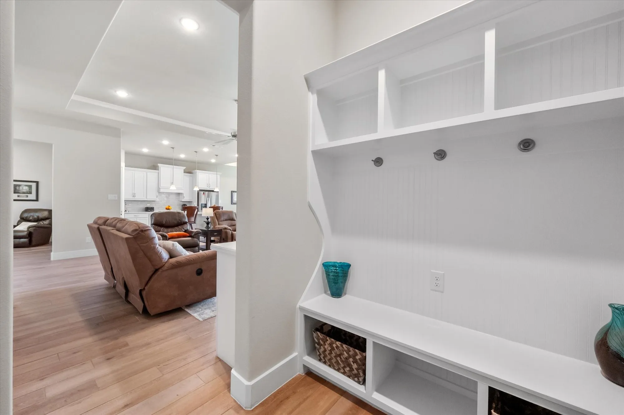 Property Slideshow image 8 of 25 | 2516 nueva way, Mansfield, TX, 76063