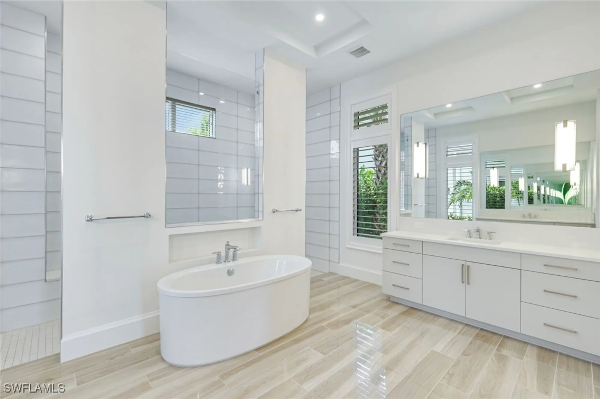 Property Slideshow image 11 of 25 | 9937 montiano ct, Naples, FL, 34113