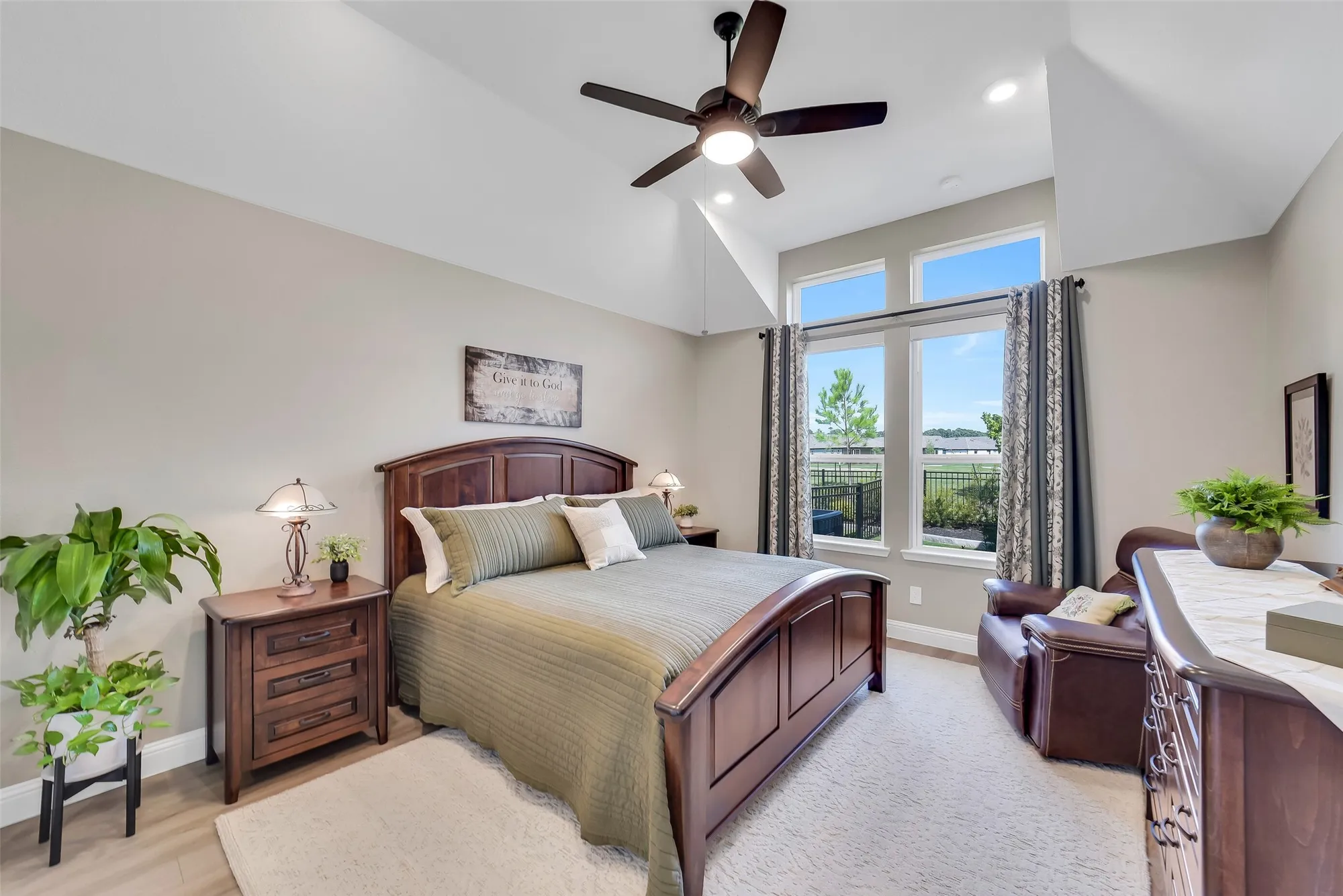 Property Slideshow image 15 of 29 | 14648 cedar elm ct, Willis, TX, 77318