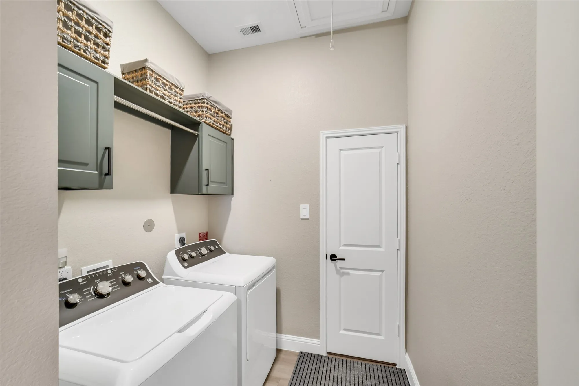 Property Slideshow image 22 of 29 | 14648 cedar elm ct, Willis, TX, 77318