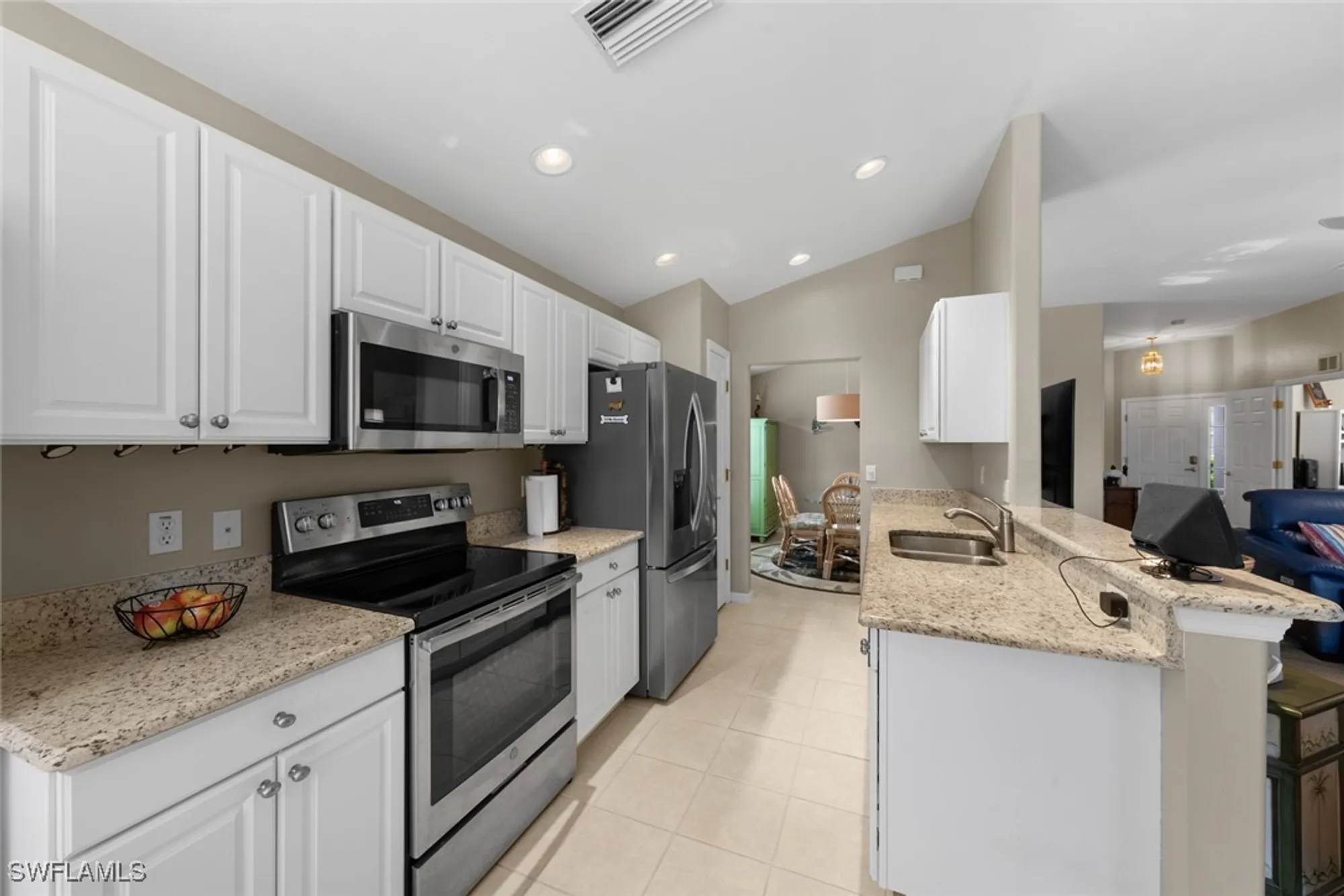 Property Slideshow image 11 of 42 | 9534 hemingway ln, Fort Myers, FL, 33913