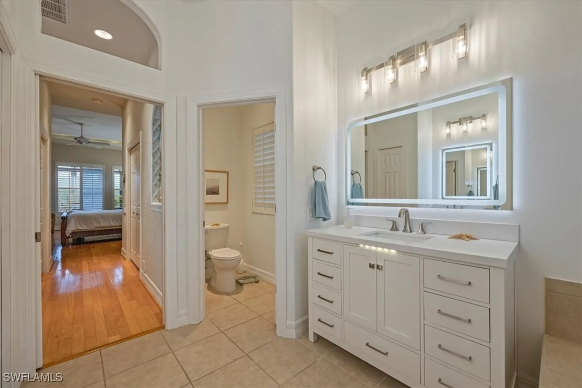 Property Slideshow image 14 of 24 | 537 wedgewood way, Naples, FL, 34119