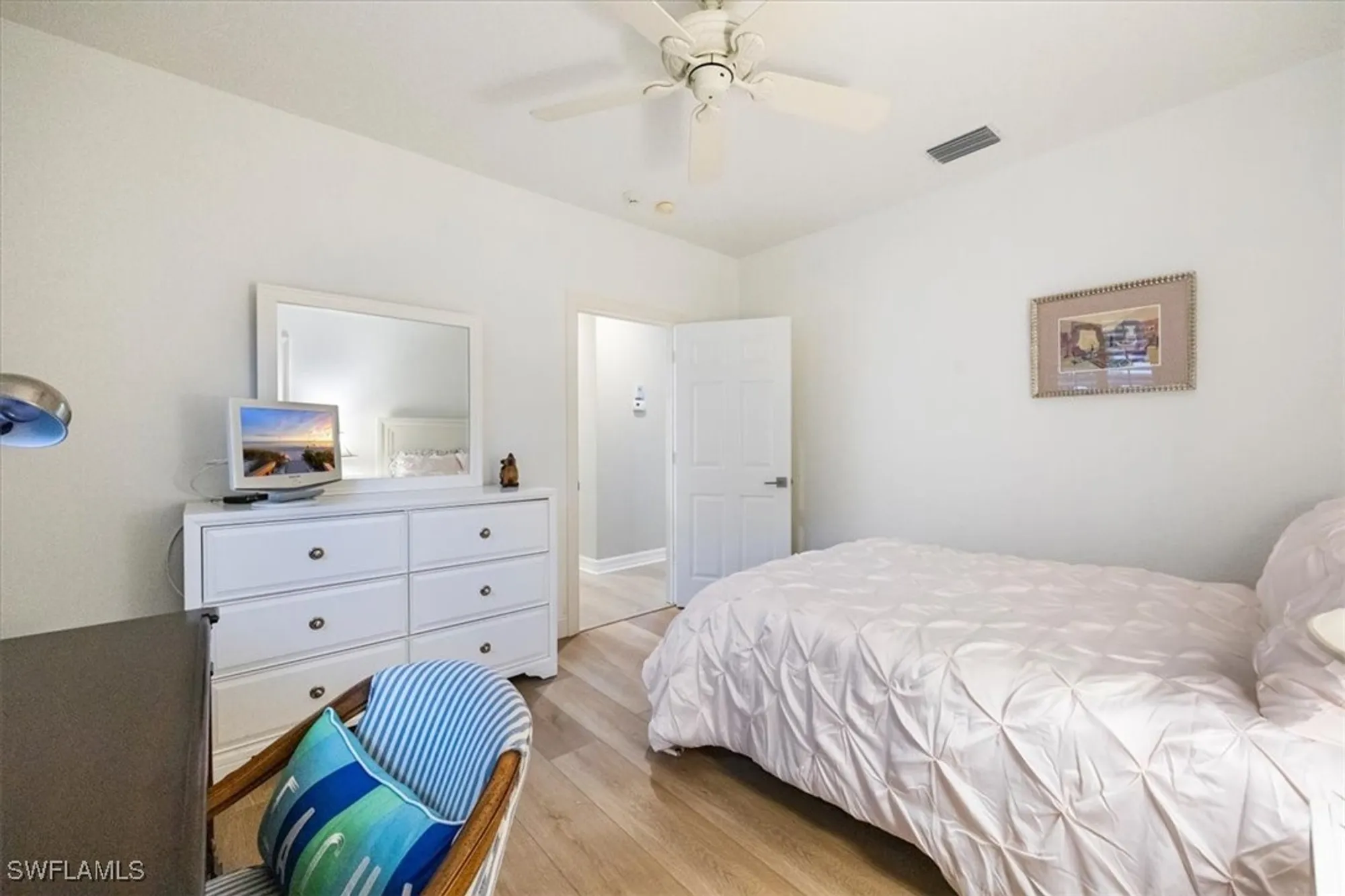 Property Slideshow image 17 of 24 | 537 wedgewood way, Naples, FL, 34119