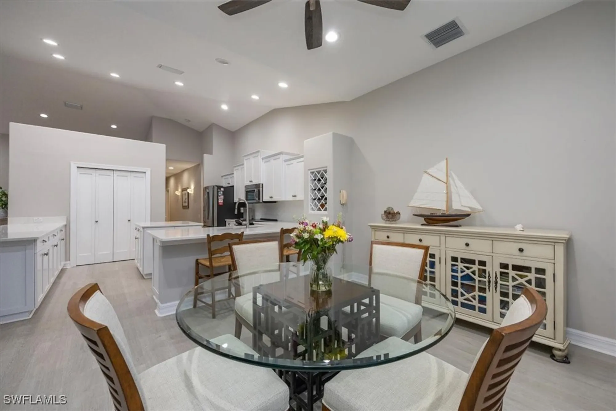 Property Slideshow image 10 of 24 | 537 wedgewood way, Naples, FL, 34119