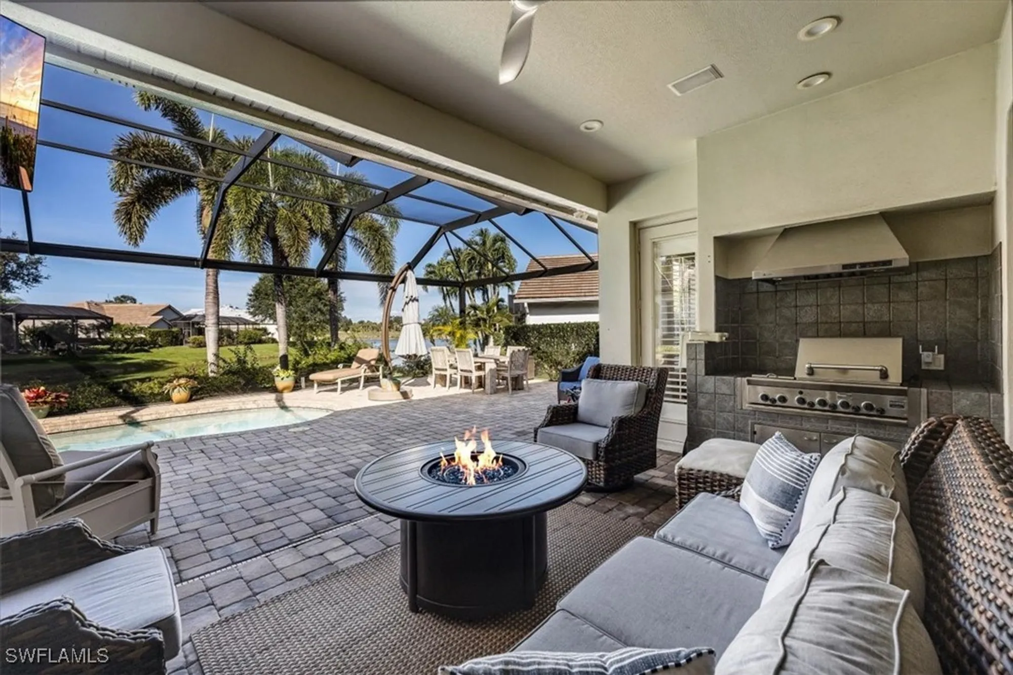Property Slideshow image 21 of 24 | 537 wedgewood way, Naples, FL, 34119