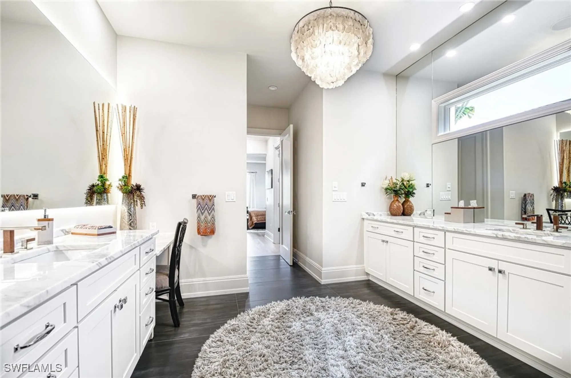 Property Slideshow image 17 of 39 | 565 fairway ter, Naples, FL, 34103