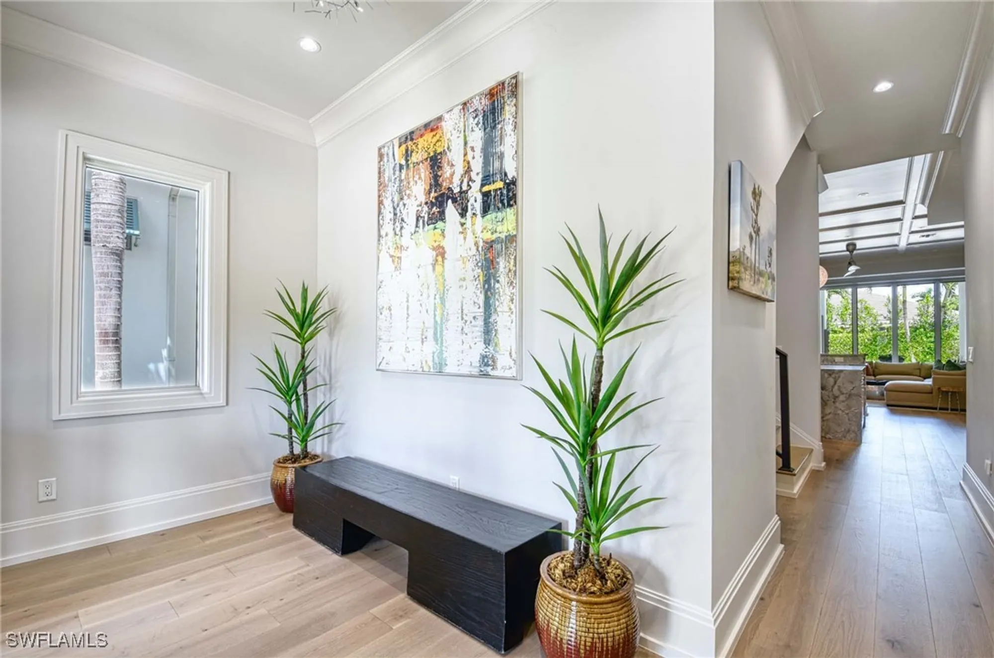 Property Slideshow image 18 of 39 | 565 fairway ter, Naples, FL, 34103