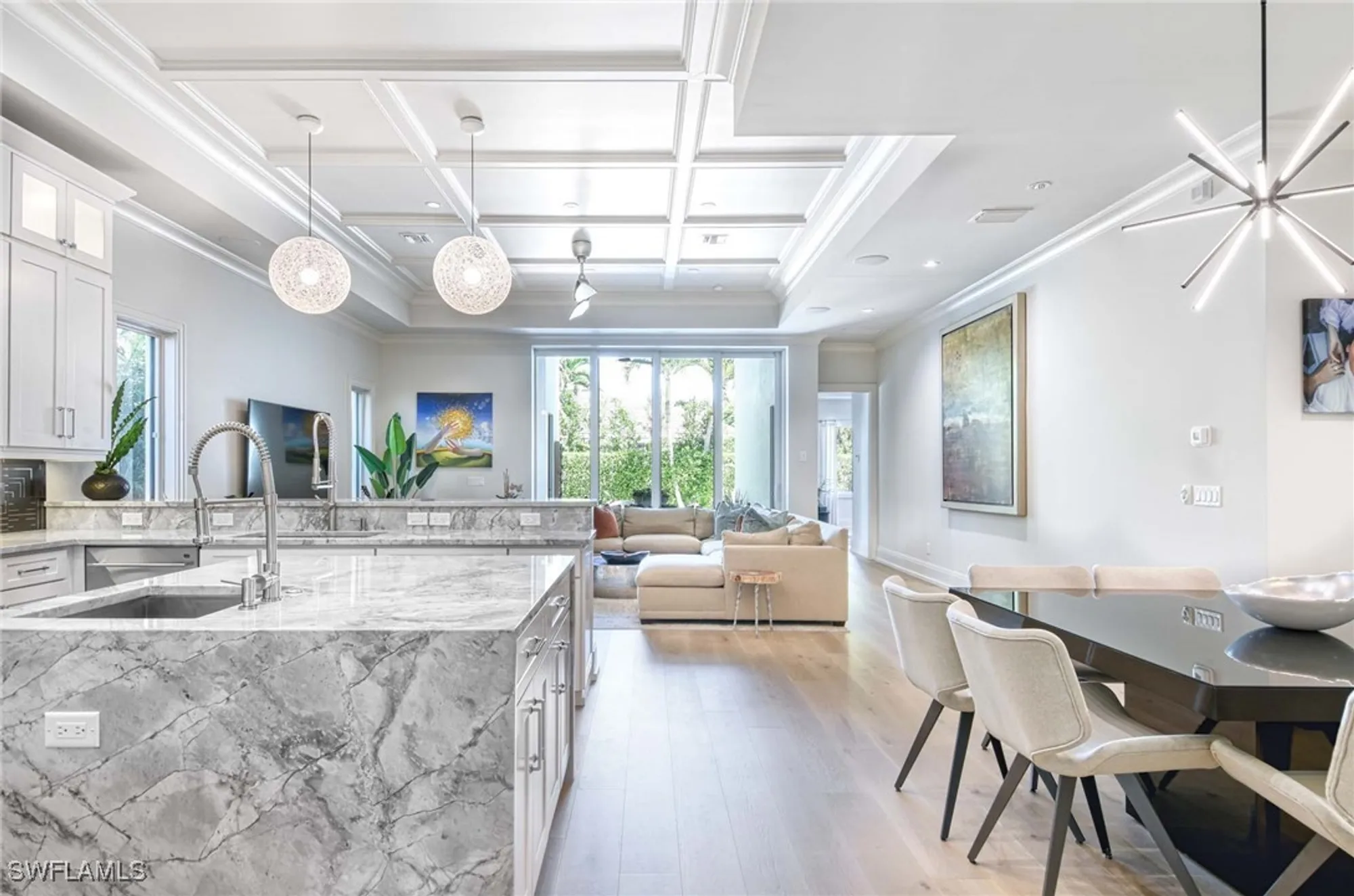 Property Slideshow image 3 of 39 | 565 fairway ter, Naples, FL, 34103