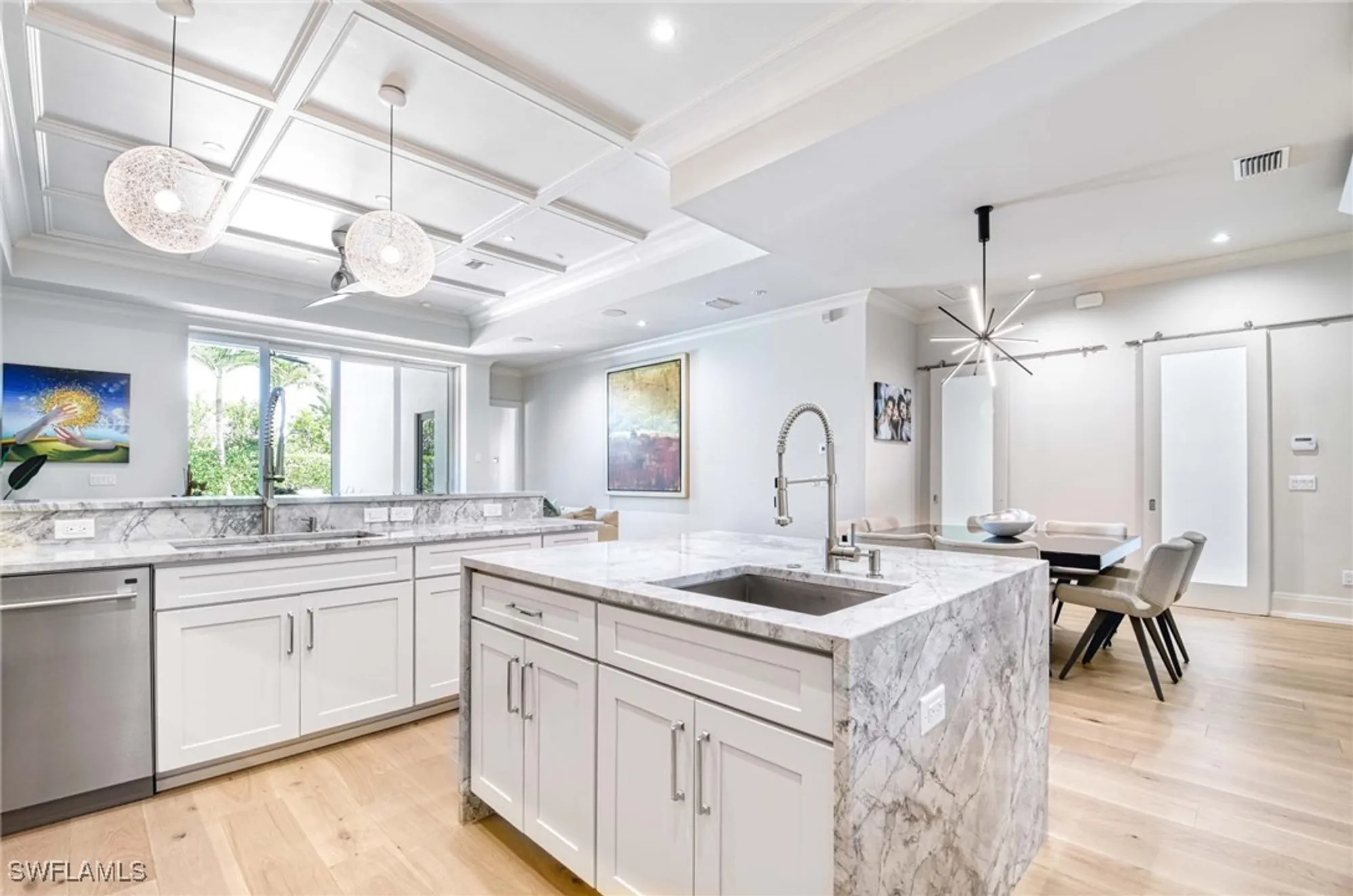 Property Slideshow image 6 of 39 | 565 fairway ter, Naples, FL, 34103