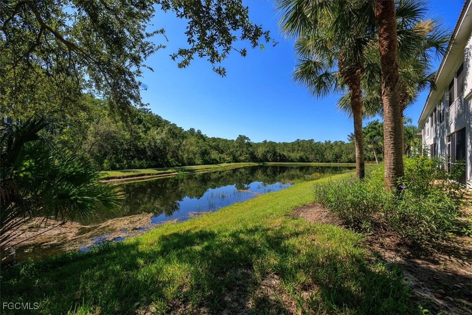 Property Slideshow image 18 of 43 | 9611 hemingway ln apt 3907, Fort Myers, FL, 33913