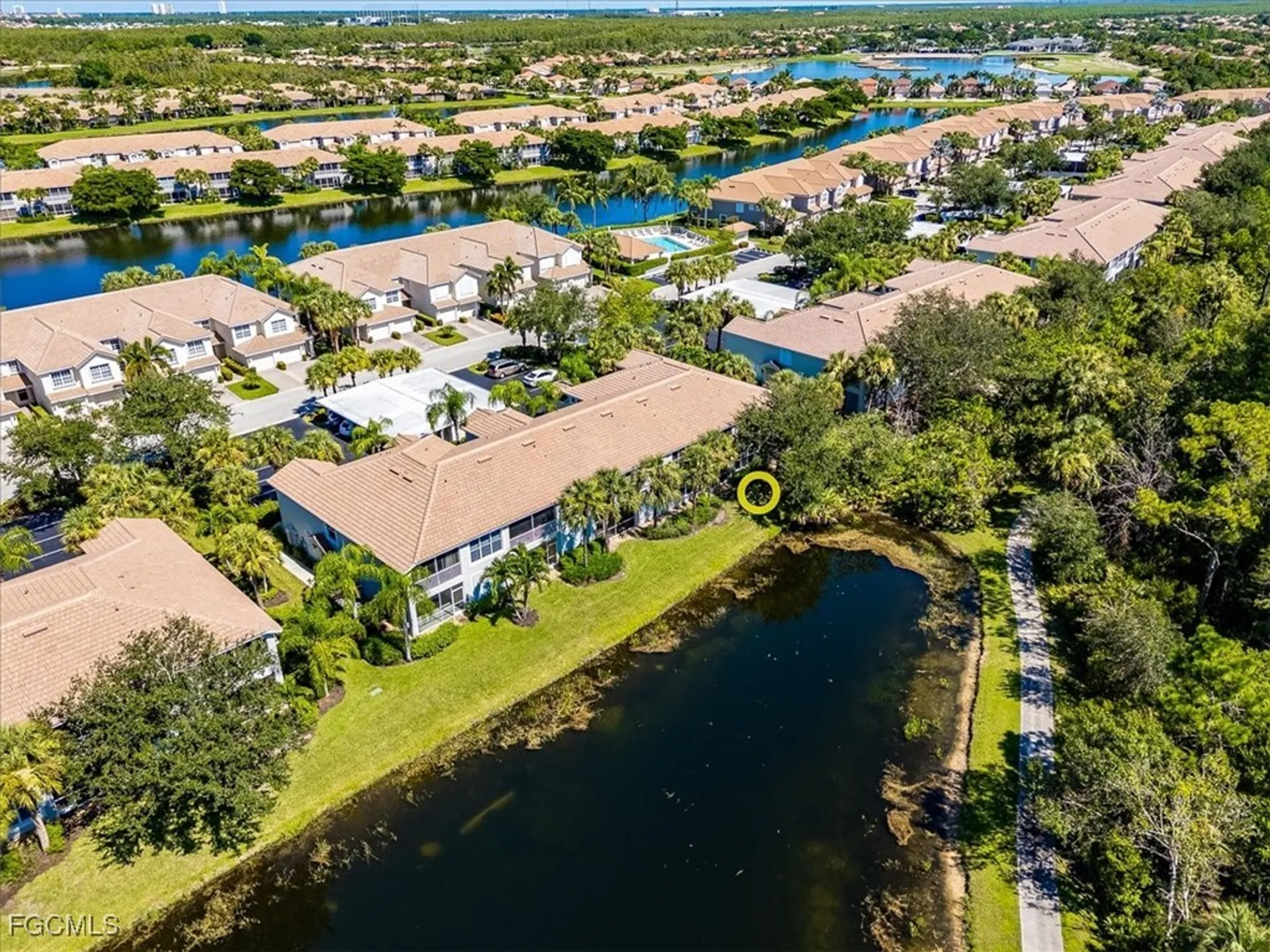 Property Slideshow image 6 of 43 | 9611 hemingway ln apt 3907, Fort Myers, FL, 33913