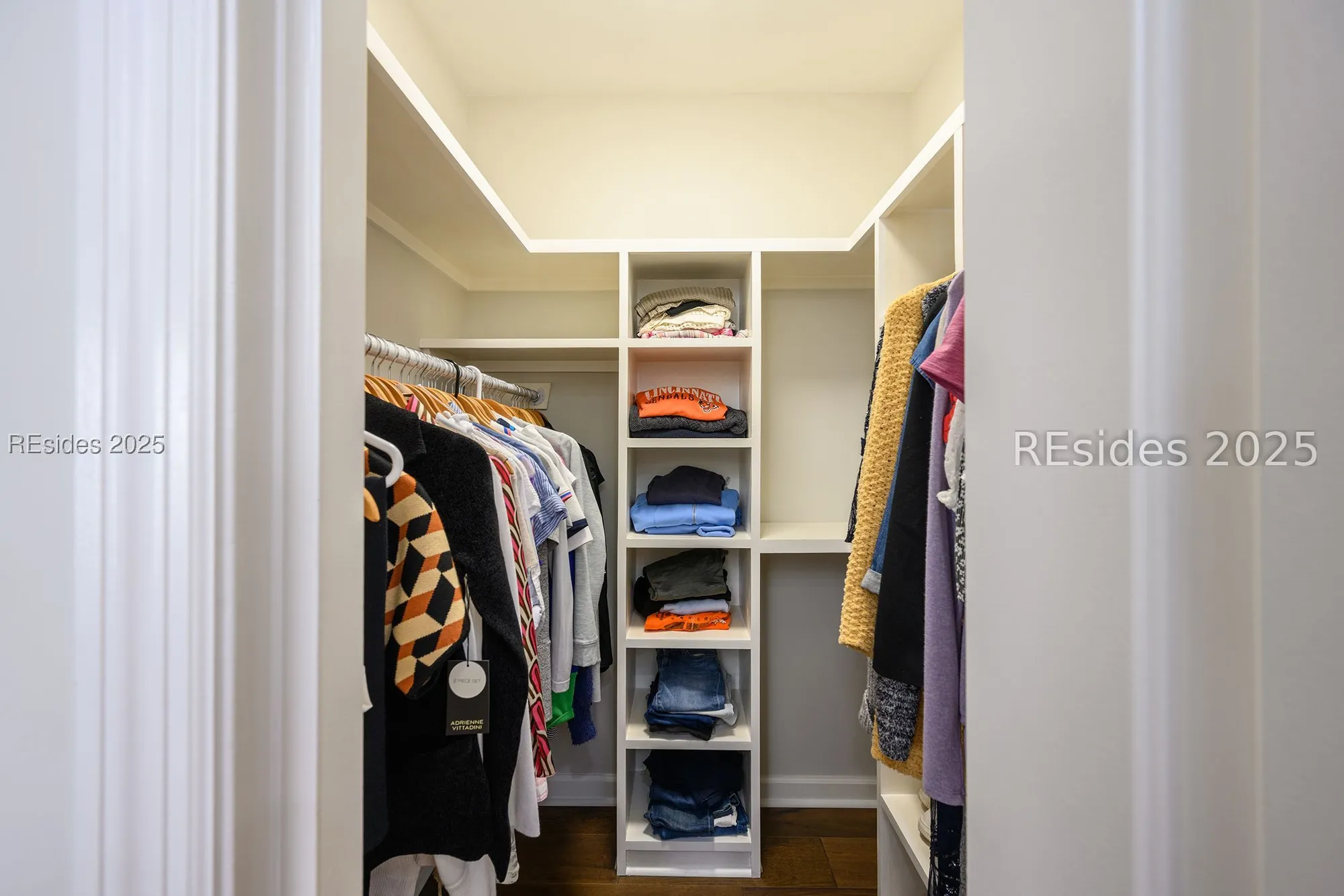 Property Slideshow image 36 of 47 | 20 edgewood dr, Hilton Head Island, SC, 29926