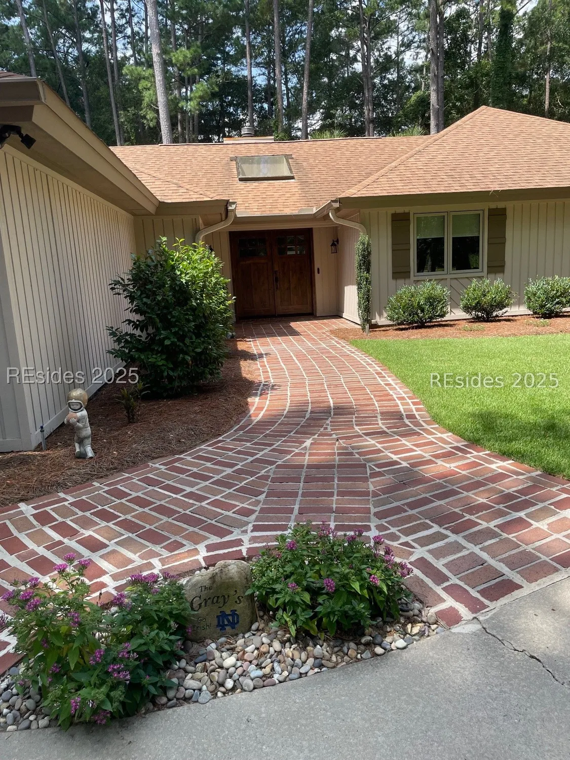 Property Slideshow image 3 of 47 | 20 edgewood dr, Hilton Head Island, SC, 29926