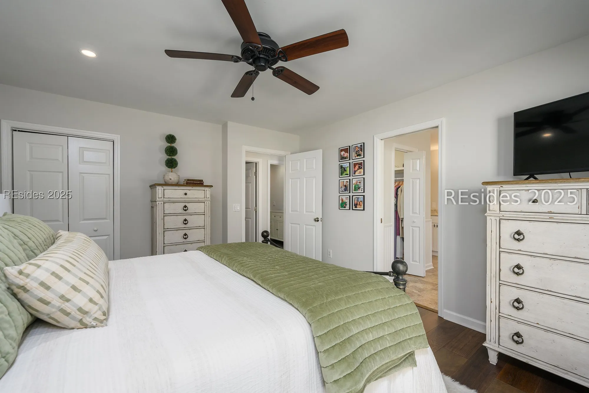 Property Slideshow image 32 of 47 | 20 edgewood dr, Hilton Head Island, SC, 29926