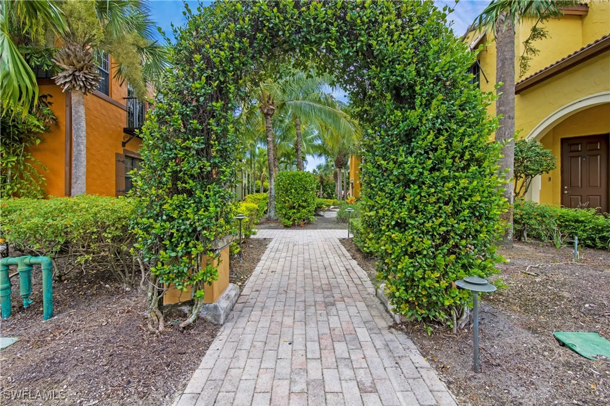 Property Slideshow image 27 of 43 | 8975 malibu st 1304, Naples, FL, 34113