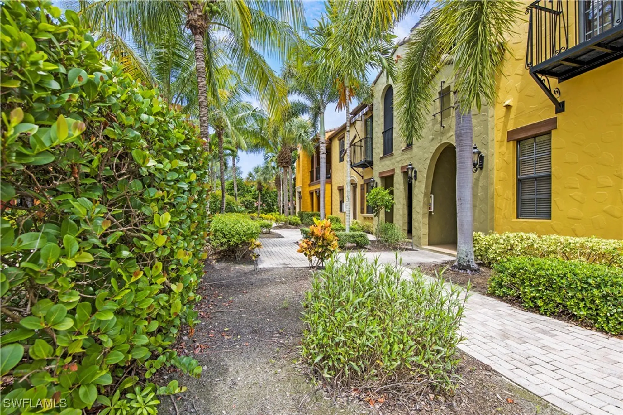Property Slideshow image 28 of 43 | 8975 malibu st 1304, Naples, FL, 34113