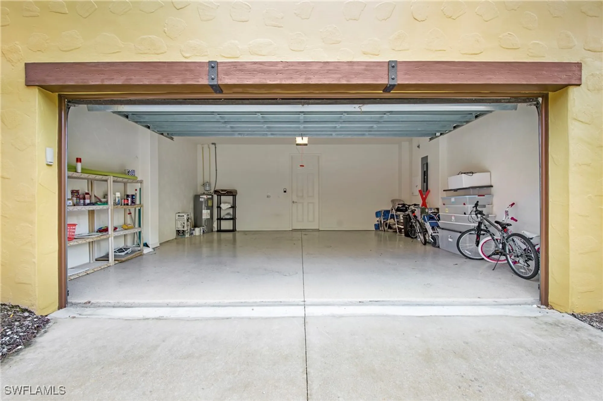 Property Slideshow image 13 of 48 | 9064 capistrano st 5002, Naples, FL, 34113