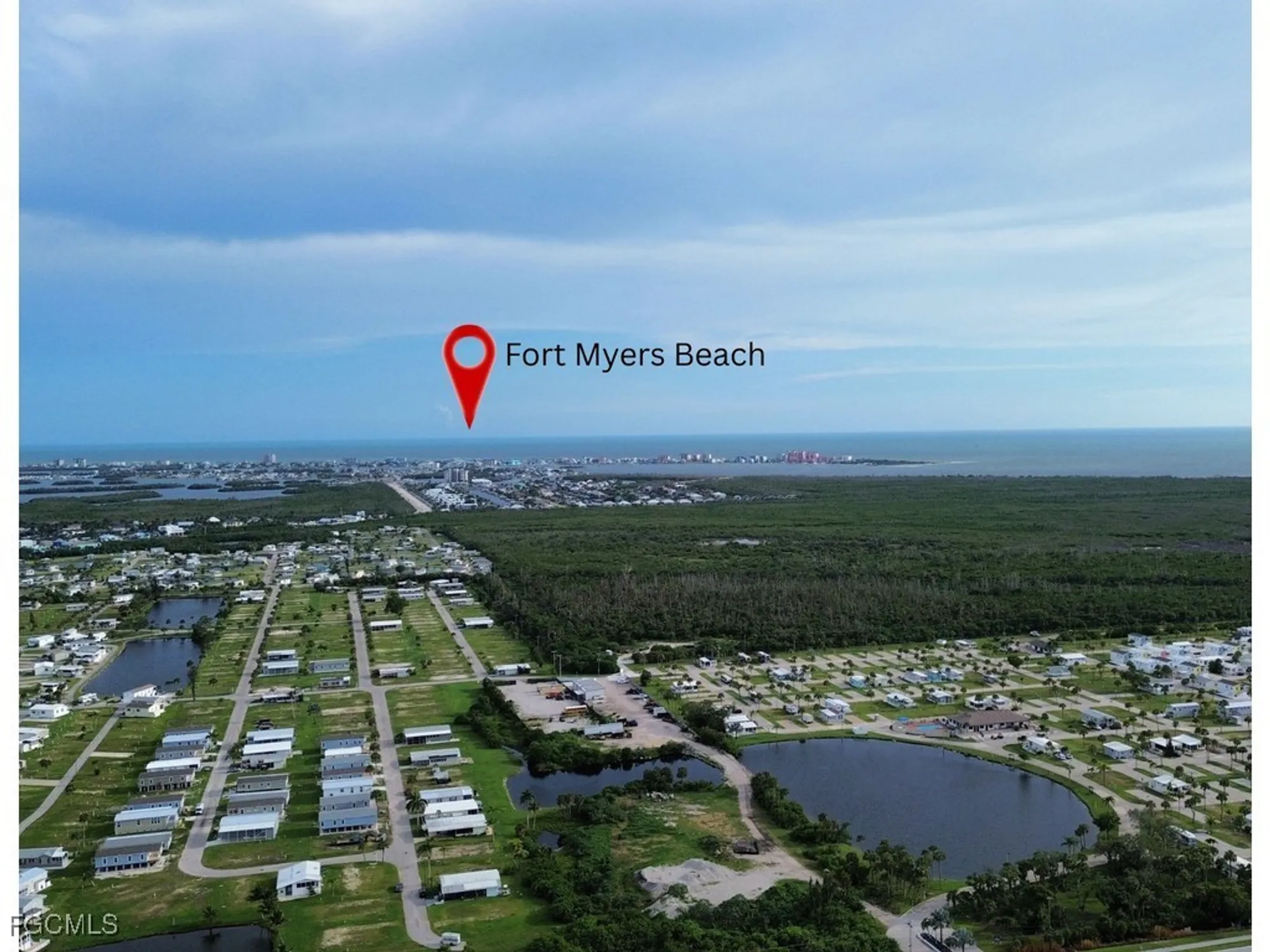 Property Slideshow image 19 of 28 | 11091 caravel cir, Fort Myers, FL, 33908