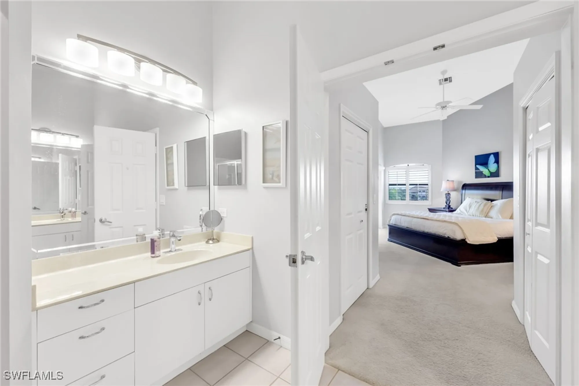 Property Slideshow image 18 of 23 | 195 vintage cir 402, Naples, FL, 34119