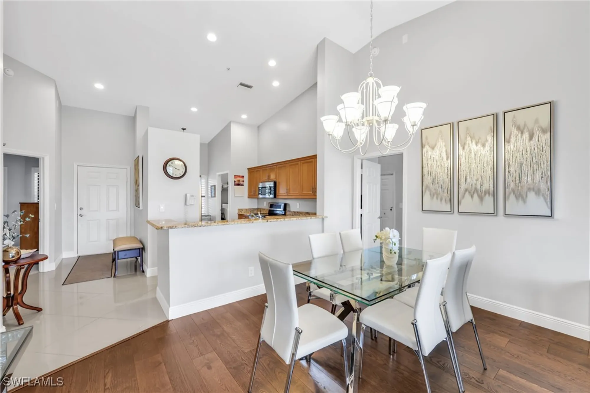 Property Slideshow image 7 of 23 | 195 vintage cir 402, Naples, FL, 34119