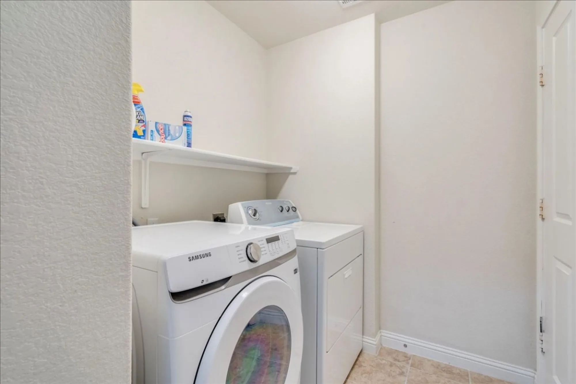 Property Slideshow image 18 of 26 | 606 salado creek ln, Georgetown, TX, 78633