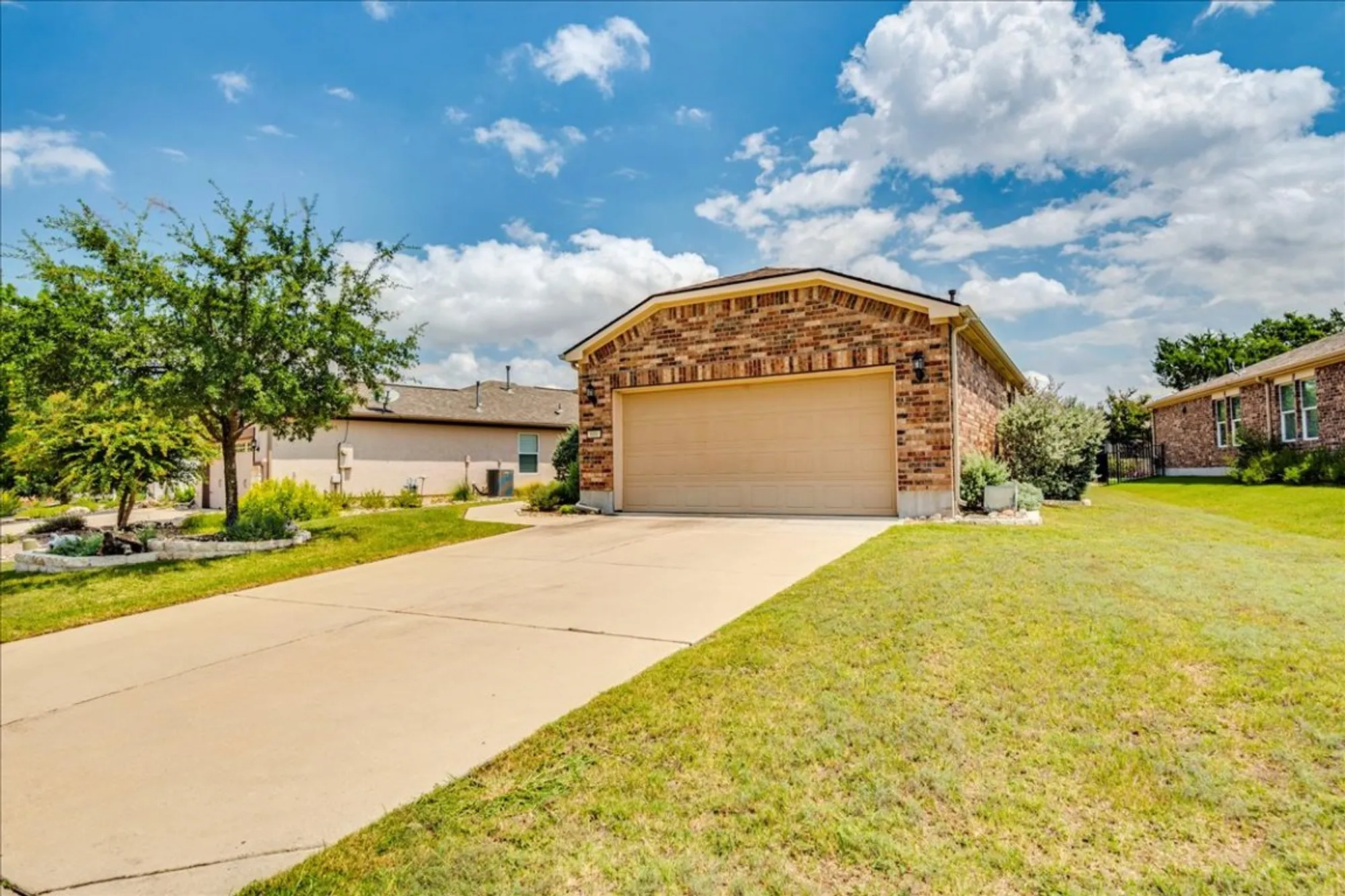 Property Slideshow image 23 of 26 | 606 salado creek ln, Georgetown, TX, 78633