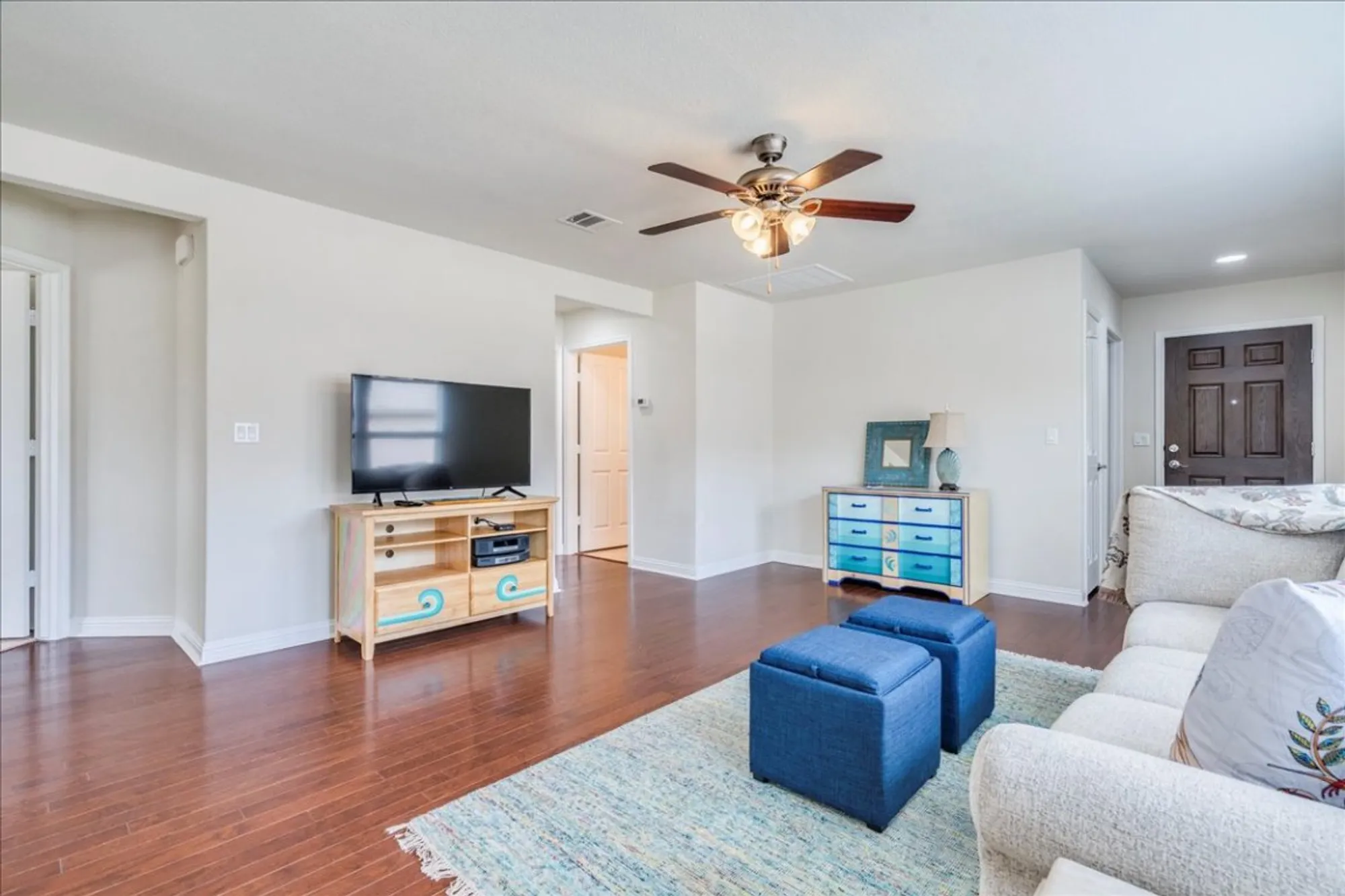 Property Slideshow image 7 of 26 | 606 salado creek ln, Georgetown, TX, 78633