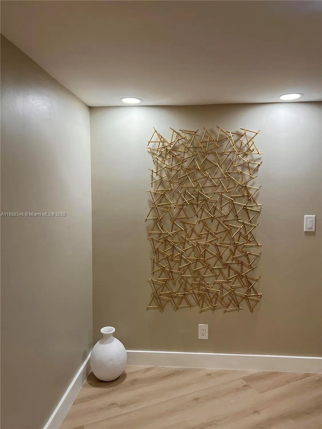 Property Slideshow image 14 of 33 | 20500 w country club dr 308, Aventura, FL, 33180