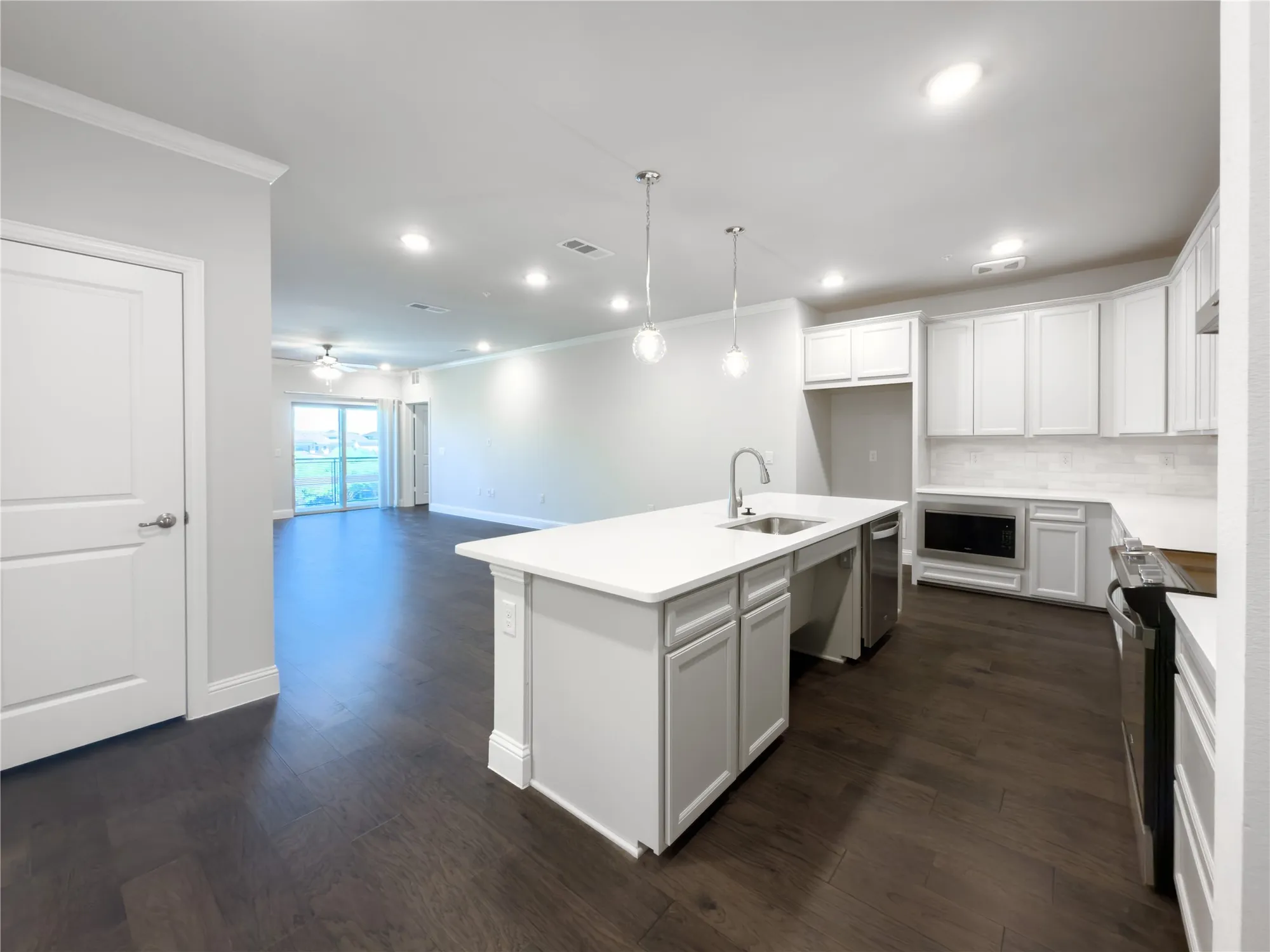 Property Slideshow image 4 of 24 | 651 n watters rd apt 4202, Allen, TX, 75013