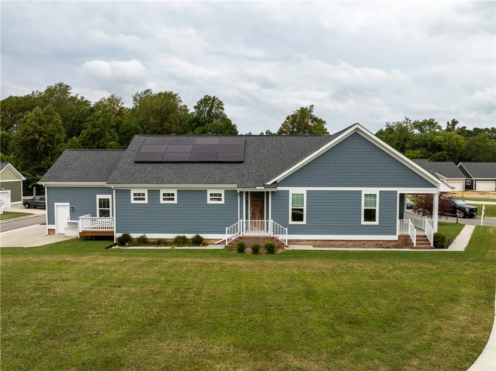 Property Slideshow image 26 of 27 | 3026 clinton ct, Williamsburg, VA, 23188