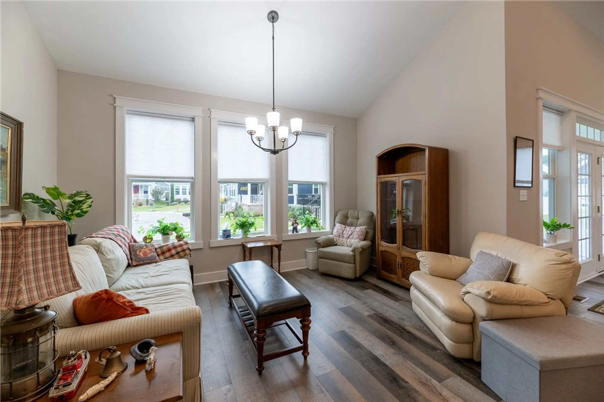 Property Slideshow image 8 of 27 | 3026 clinton ct, Williamsburg, VA, 23188