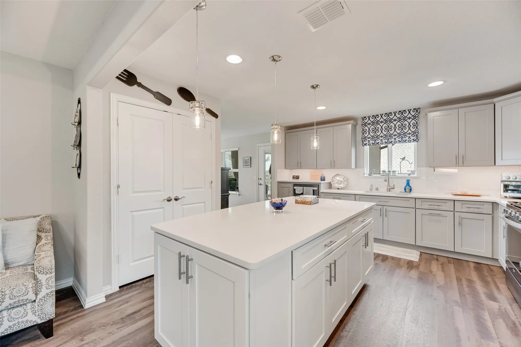 Property Slideshow image 13 of 40 | 1001 memorial dr, Aubrey, TX, 76227