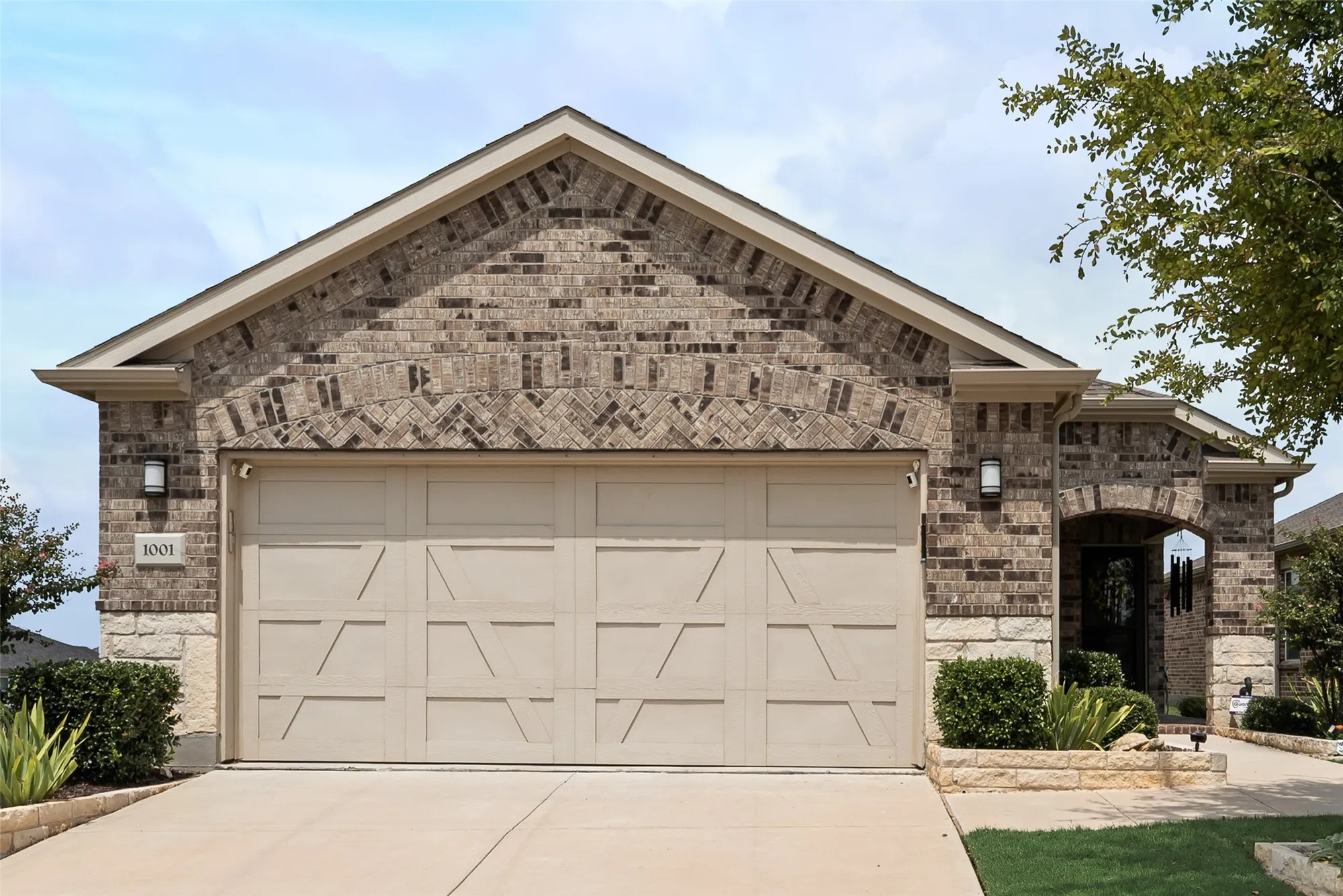 Property Slideshow image 2 of 40 | 1001 memorial dr, Aubrey, TX, 76227