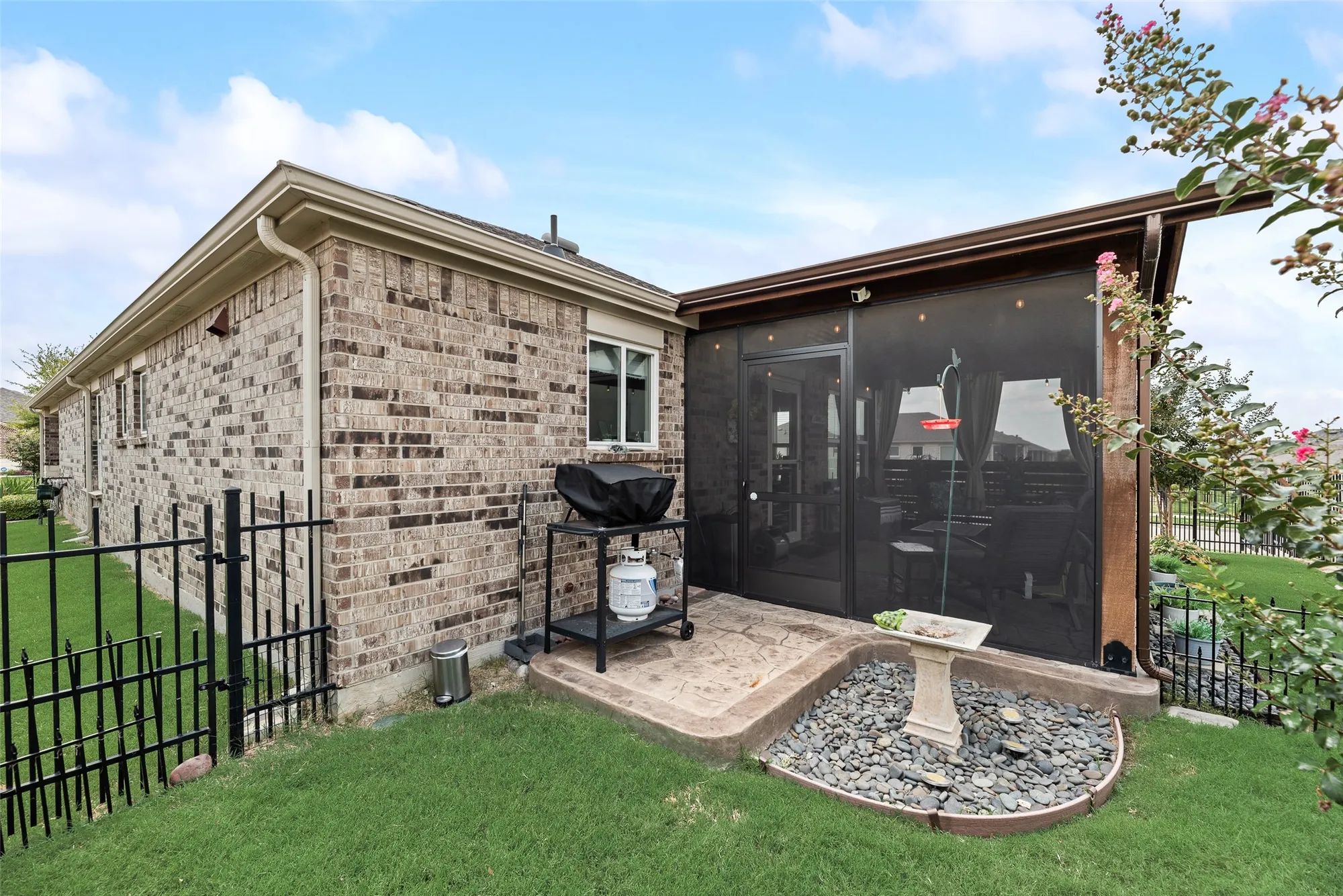 Property Slideshow image 31 of 40 | 1001 memorial dr, Aubrey, TX, 76227