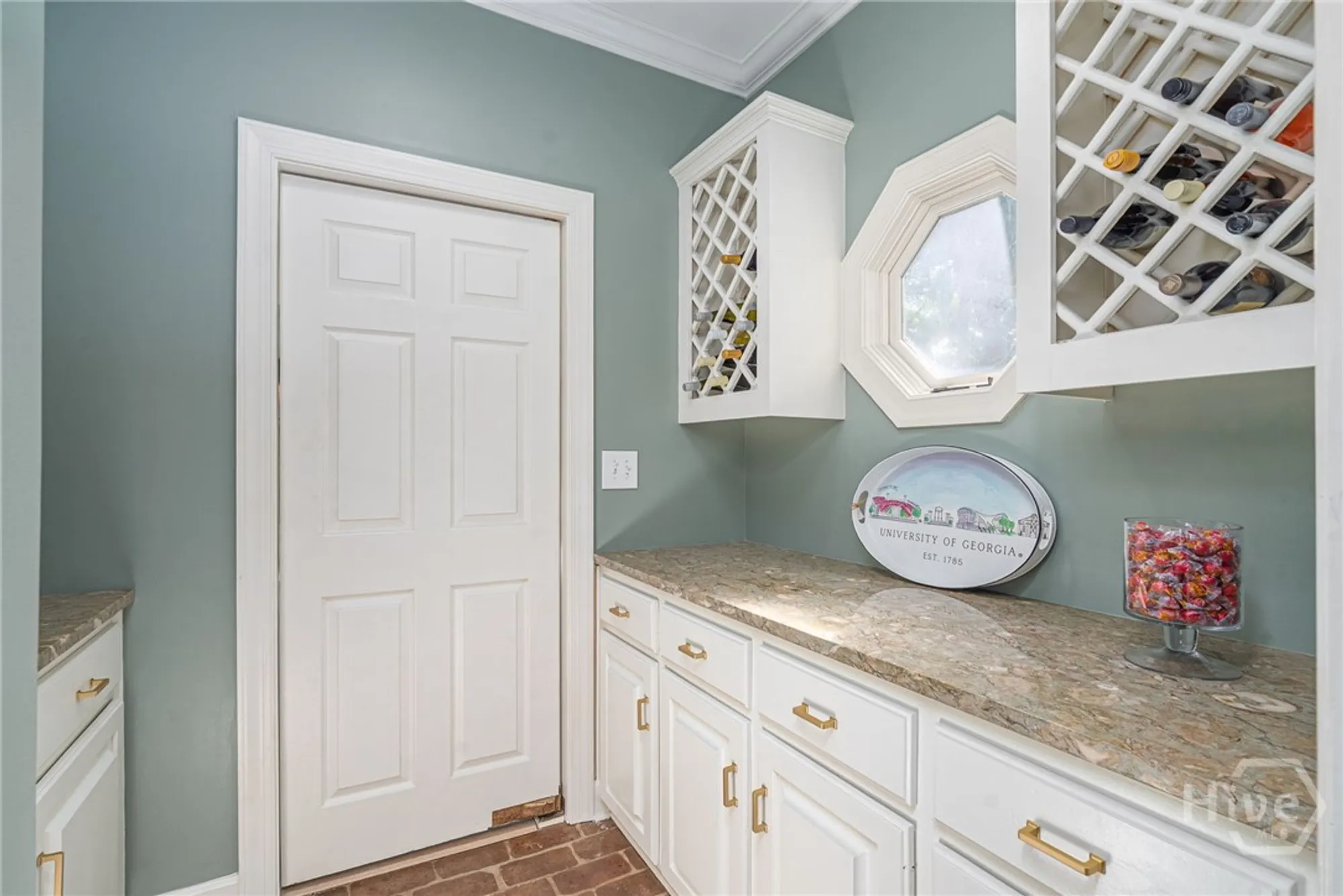 Property Slideshow image 14 of 34 | 41 delegal rd, Savannah, GA, 31411