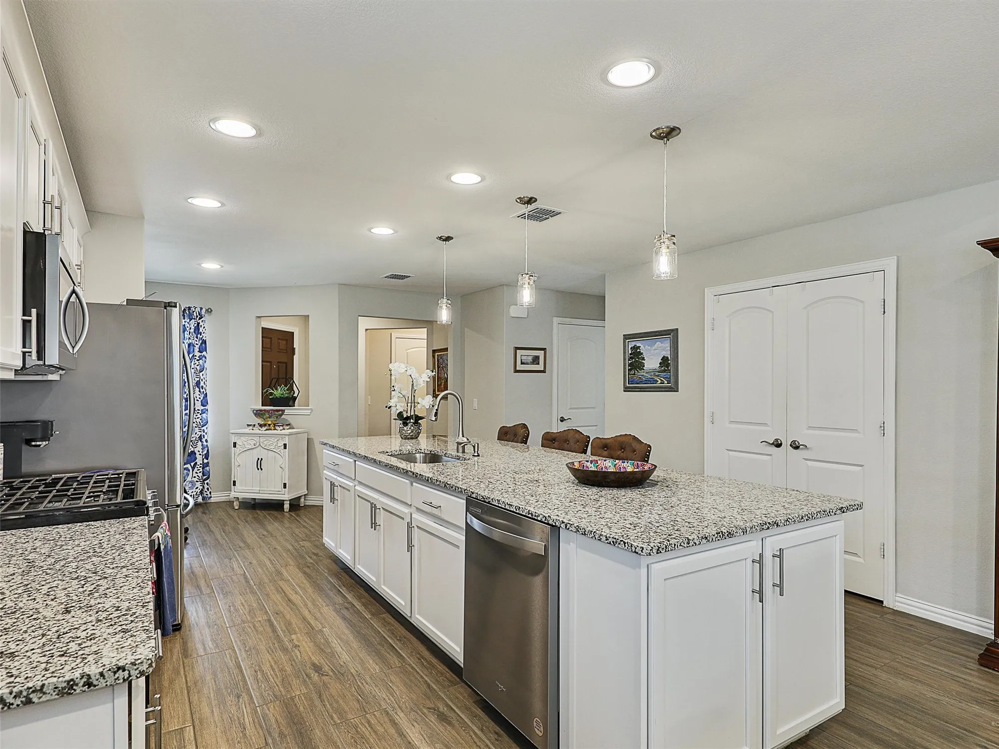 Property Slideshow image 8 of 30 | 1216 rough hollow dr, Mckinney, TX, 75071