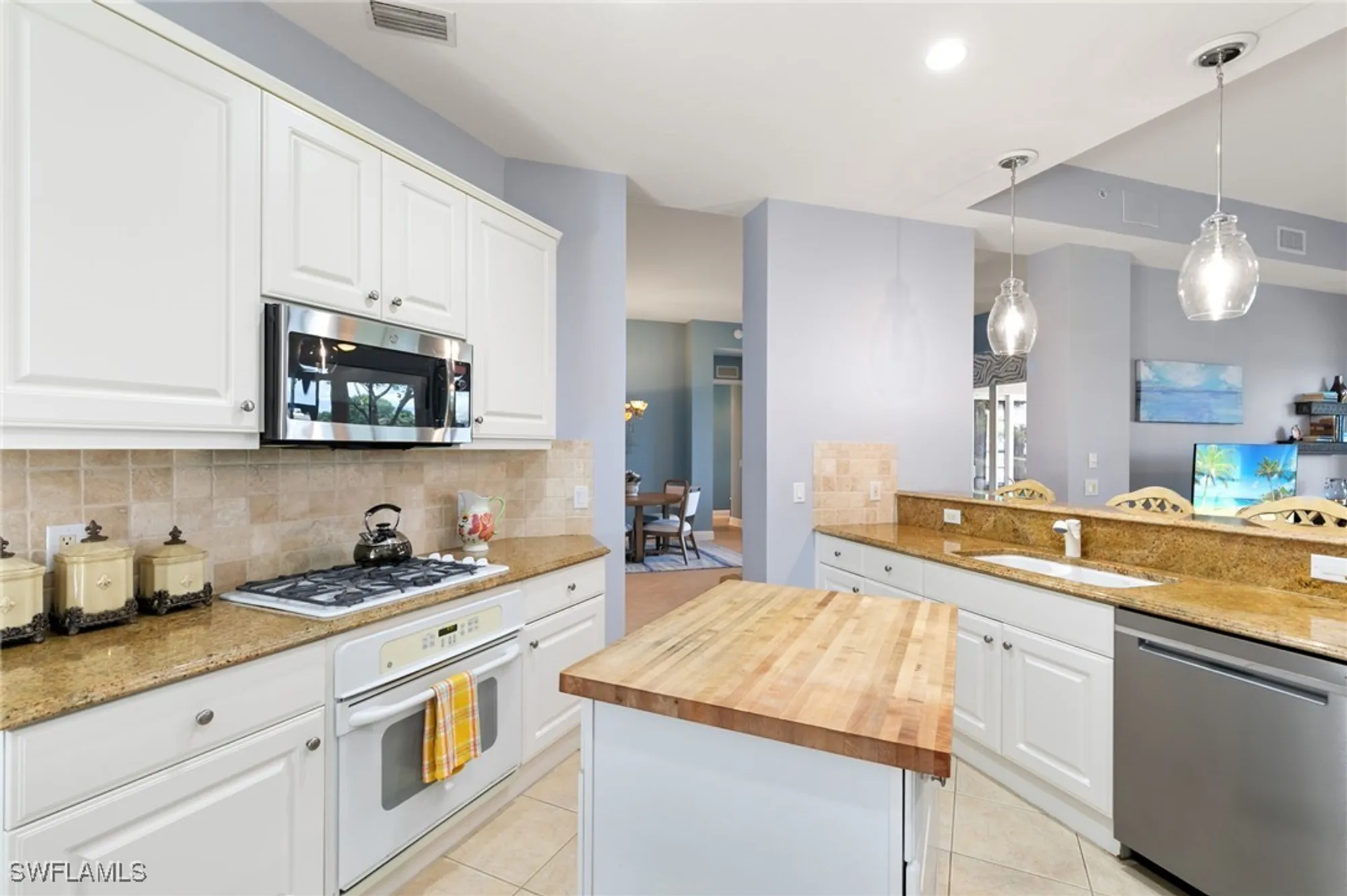 Property Slideshow image 18 of 35 | 9235 tesoro ln # 4-102, Naples, FL, 34114