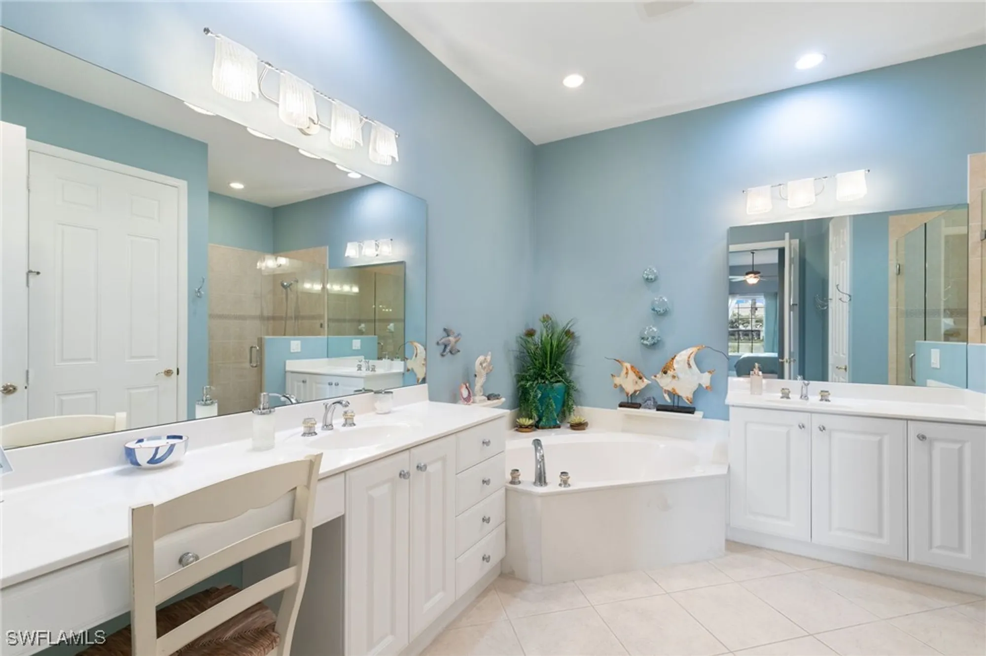 Property Slideshow image 22 of 35 | 9235 tesoro ln # 4-102, Naples, FL, 34114