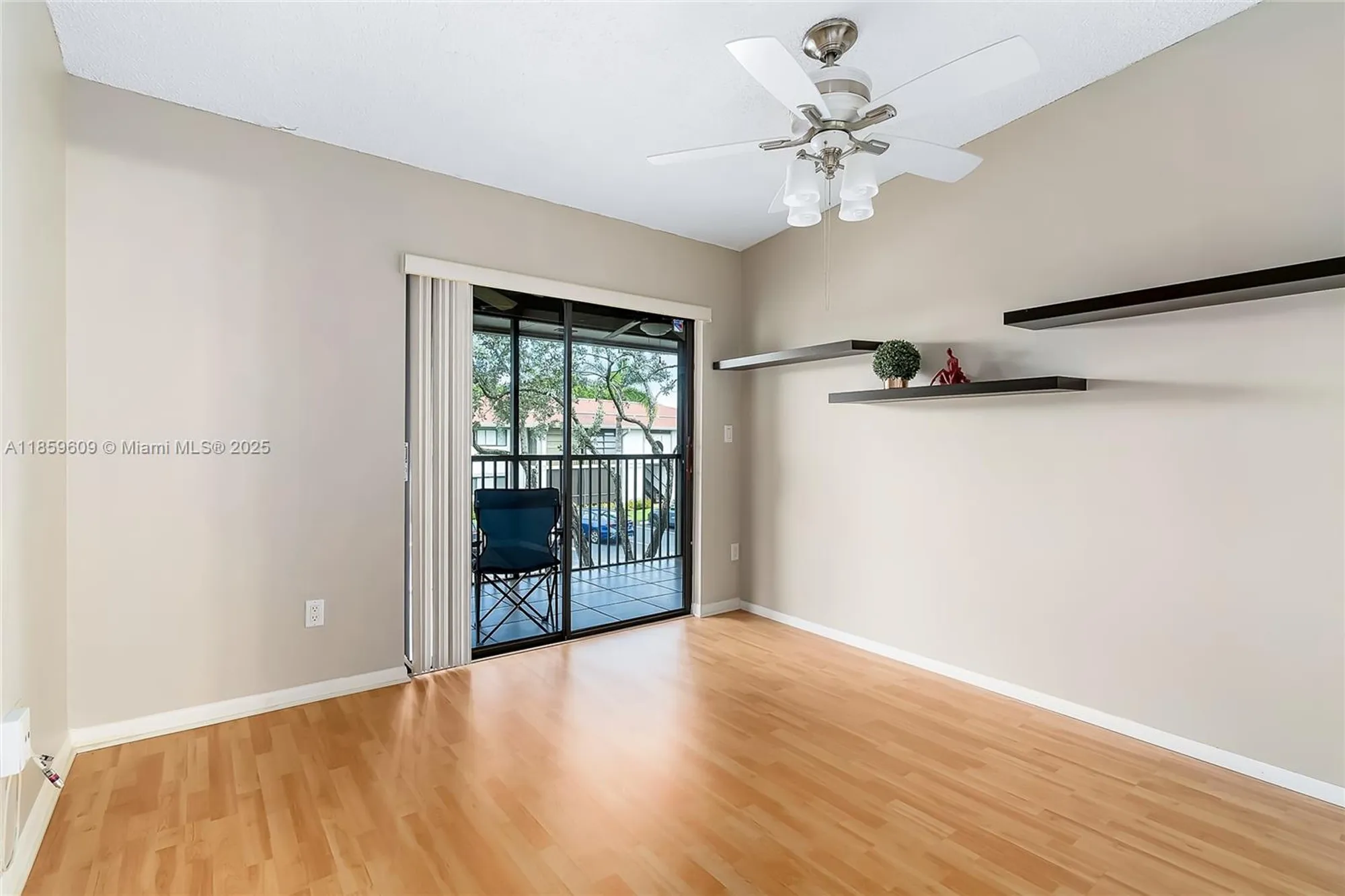 Property Slideshow image 18 of 65 | 10715 w clairmont cir 212, Tamarac, FL, 33321