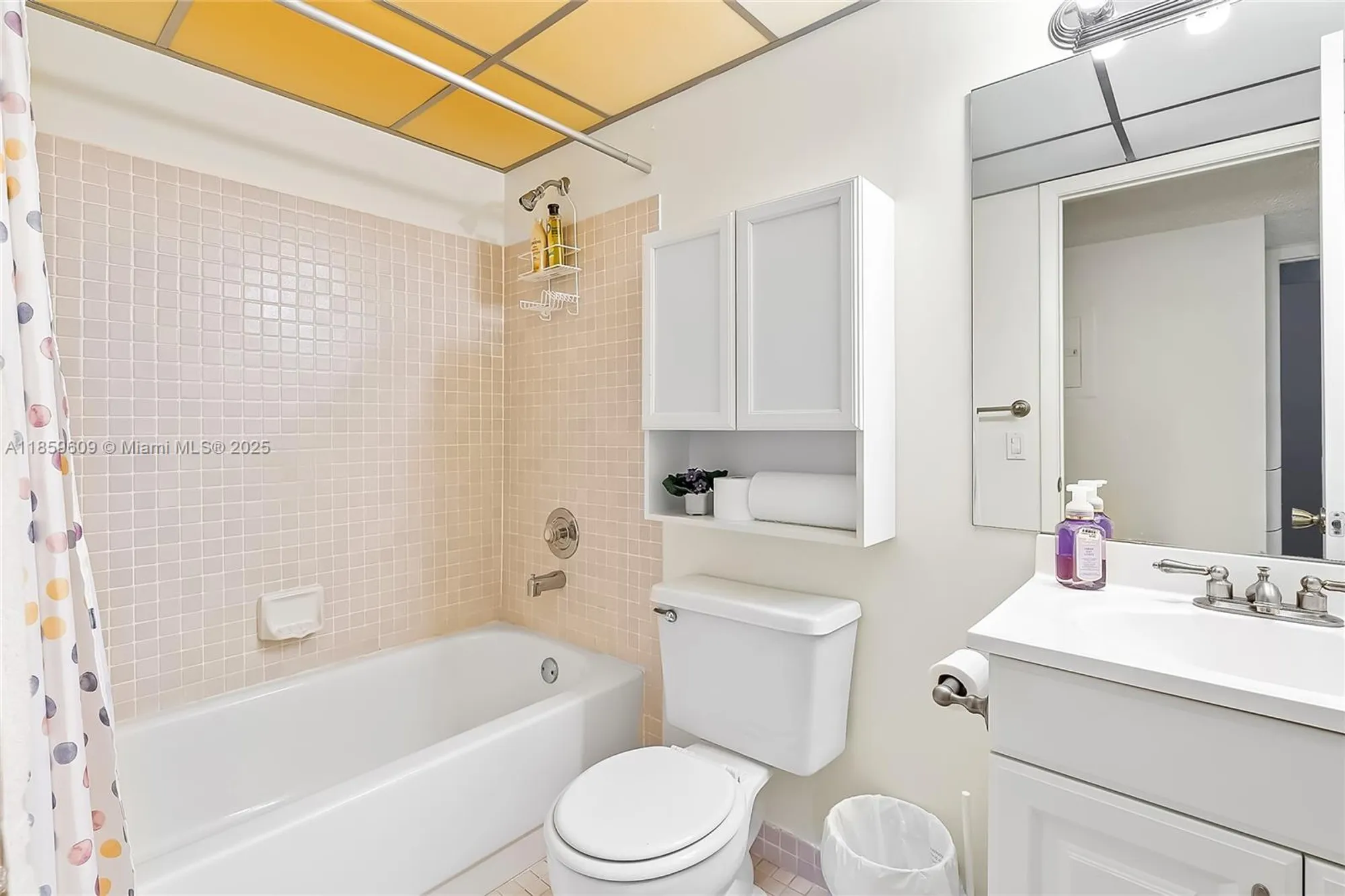 Property Slideshow image 13 of 65 | 10715 w clairmont cir 212, Tamarac, FL, 33321