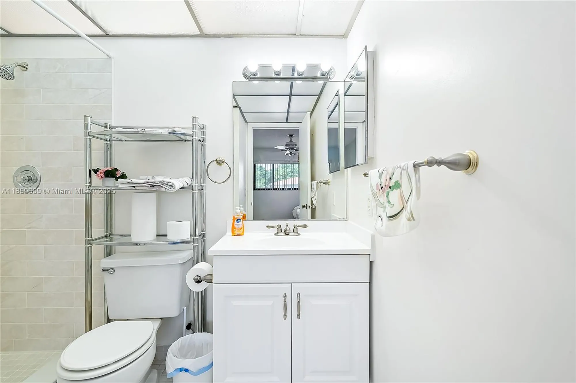 Property Slideshow image 25 of 65 | 10715 w clairmont cir 212, Tamarac, FL, 33321