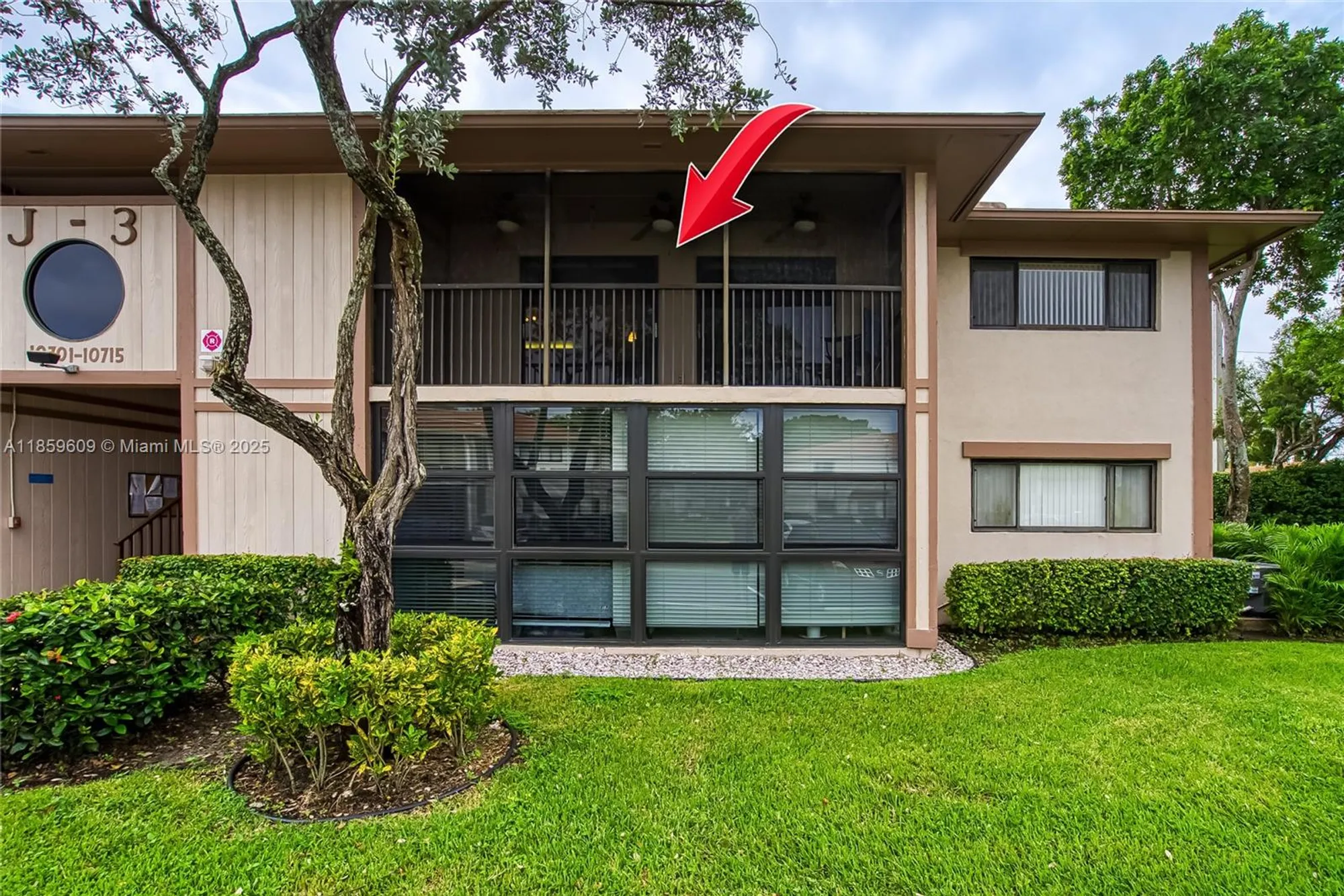 Property Slideshow image 39 of 65 | 10715 w clairmont cir 212, Tamarac, FL, 33321